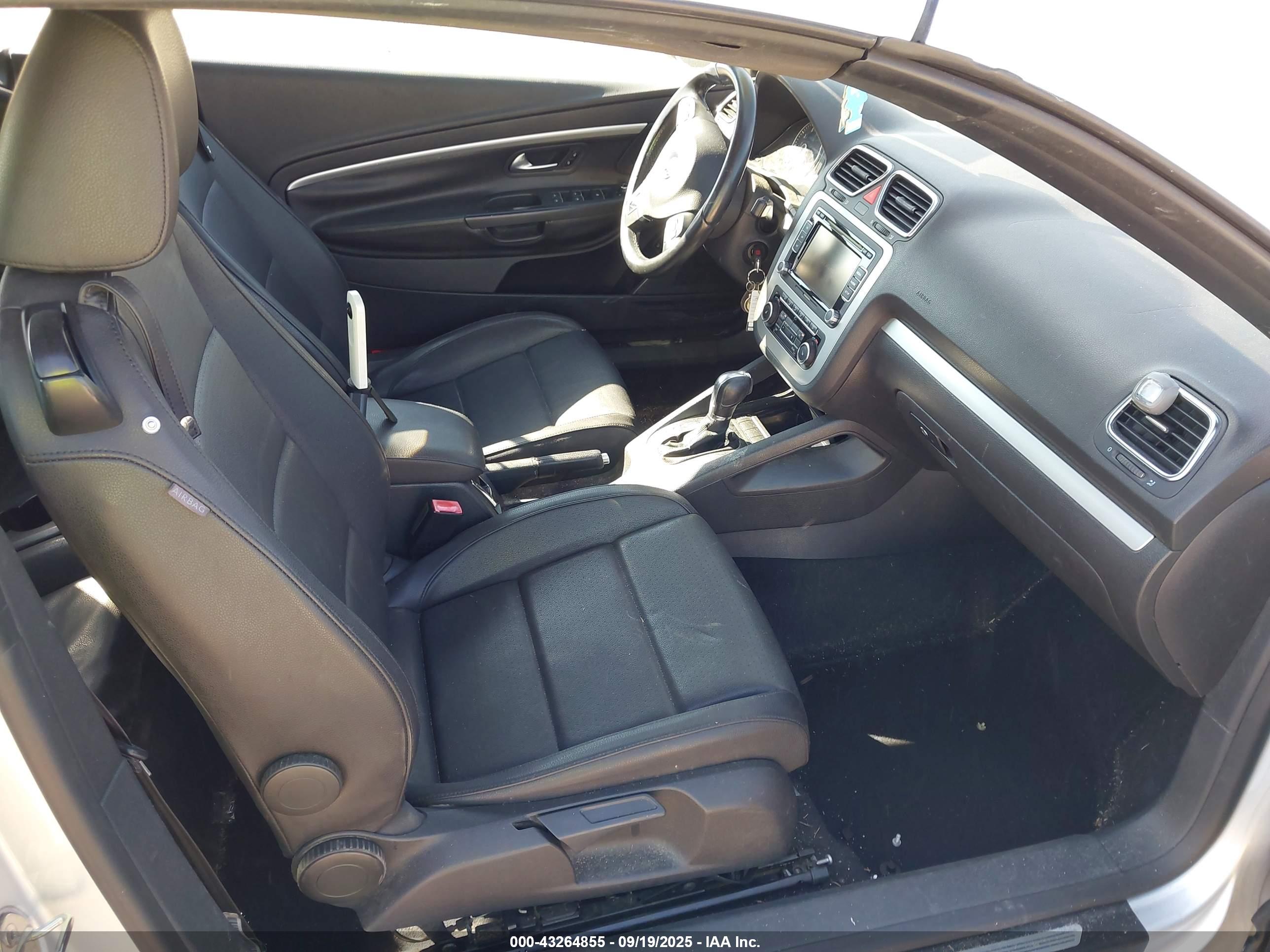 VOLKSWAGEN EOS image 5