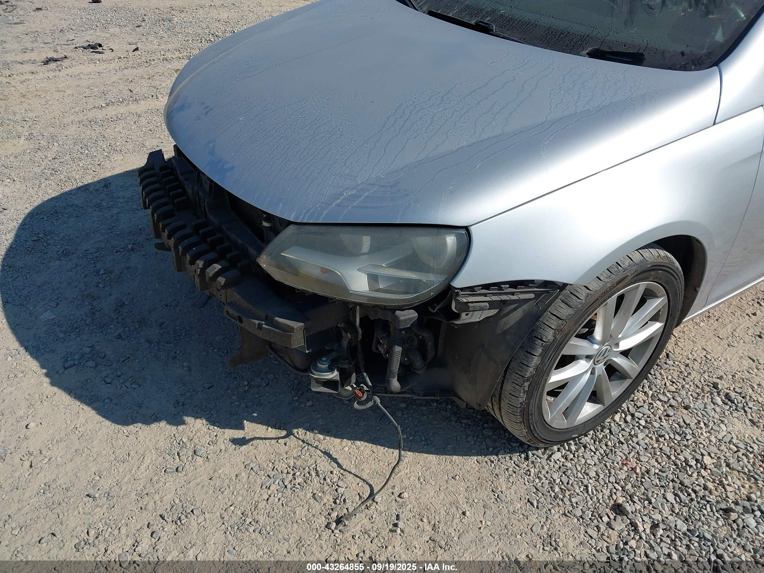 VOLKSWAGEN EOS image 6