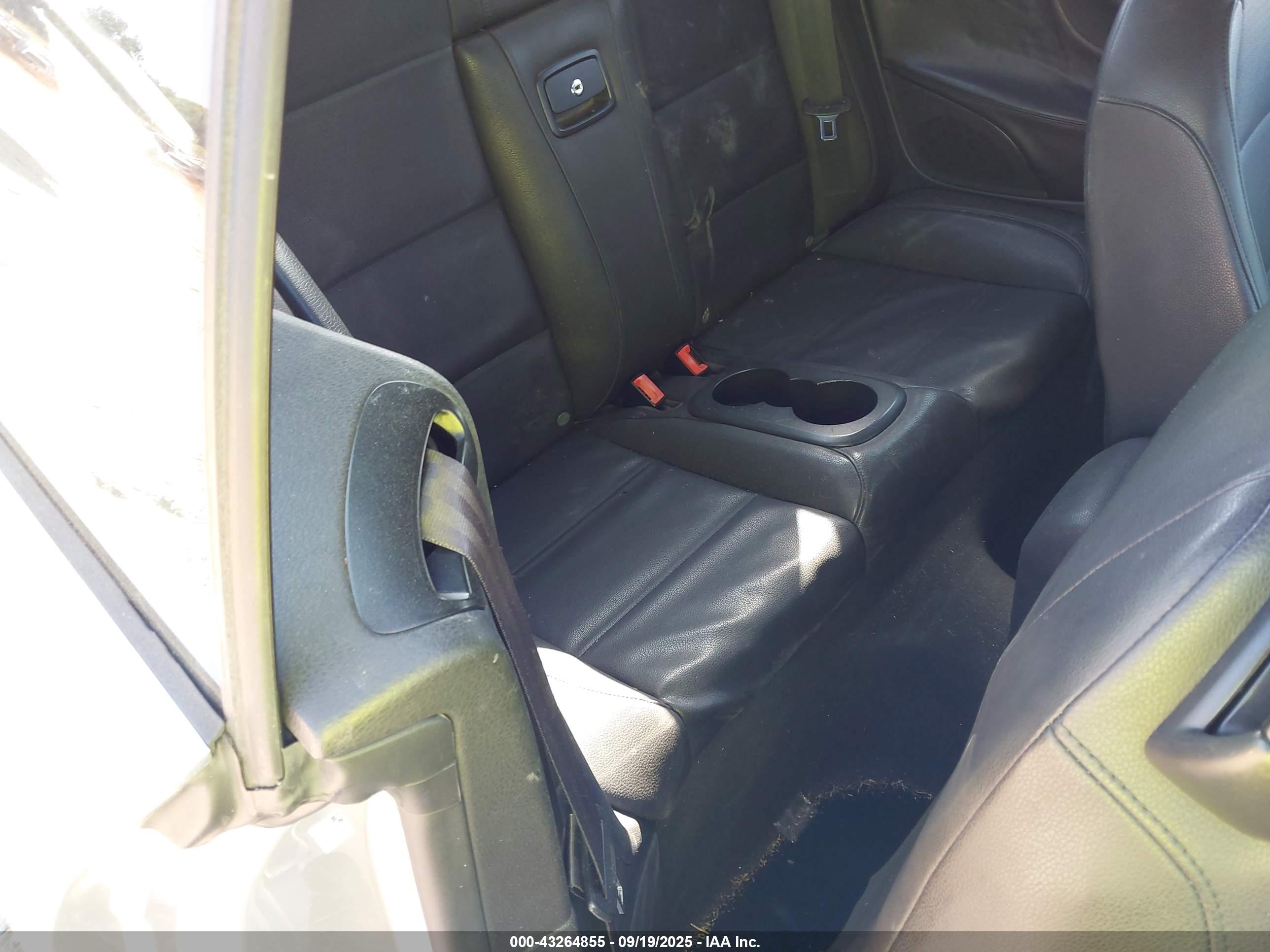 VOLKSWAGEN EOS image 8