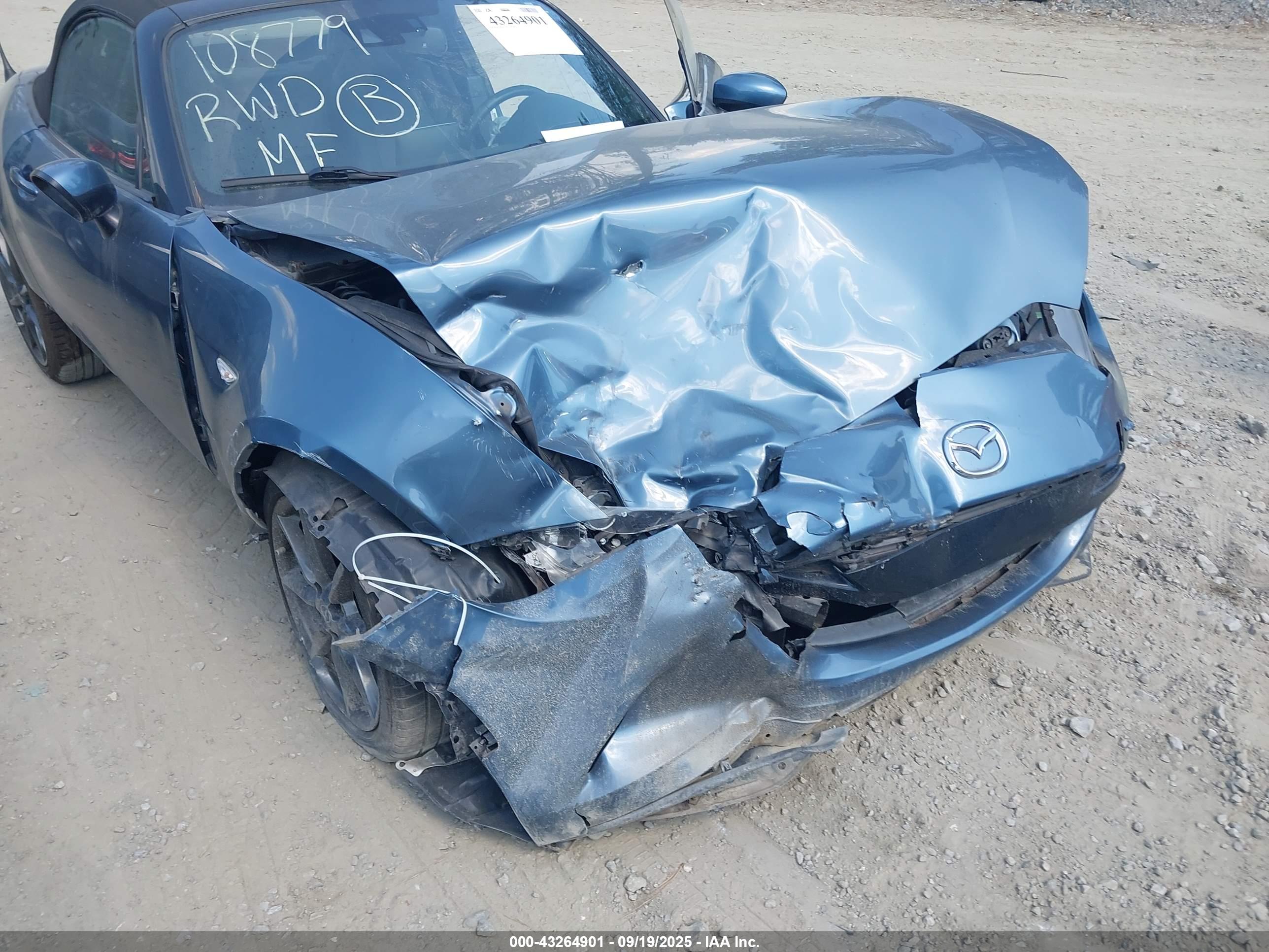 MAZDA MX-5 image 6