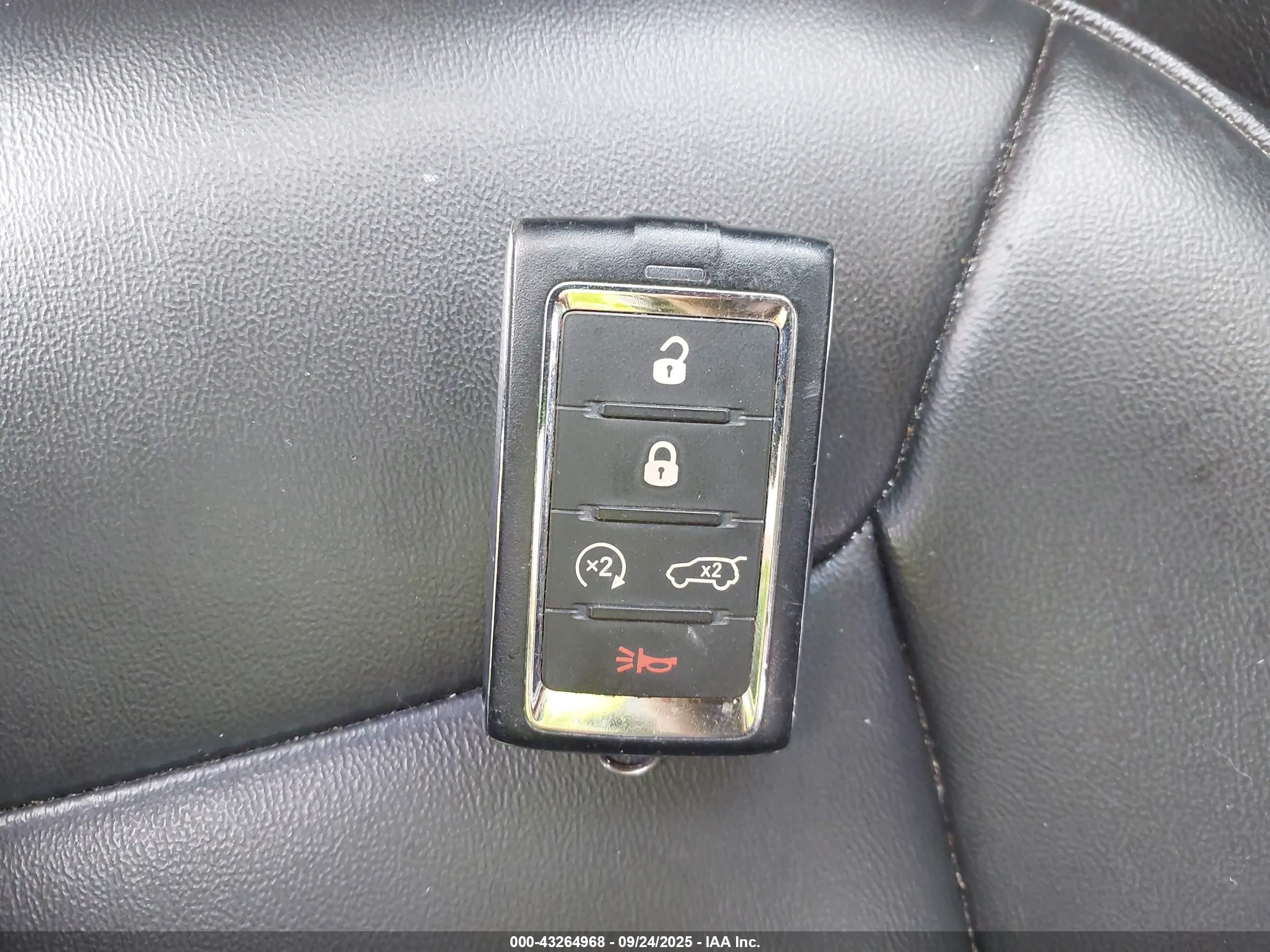 JEEP GRAND image 11