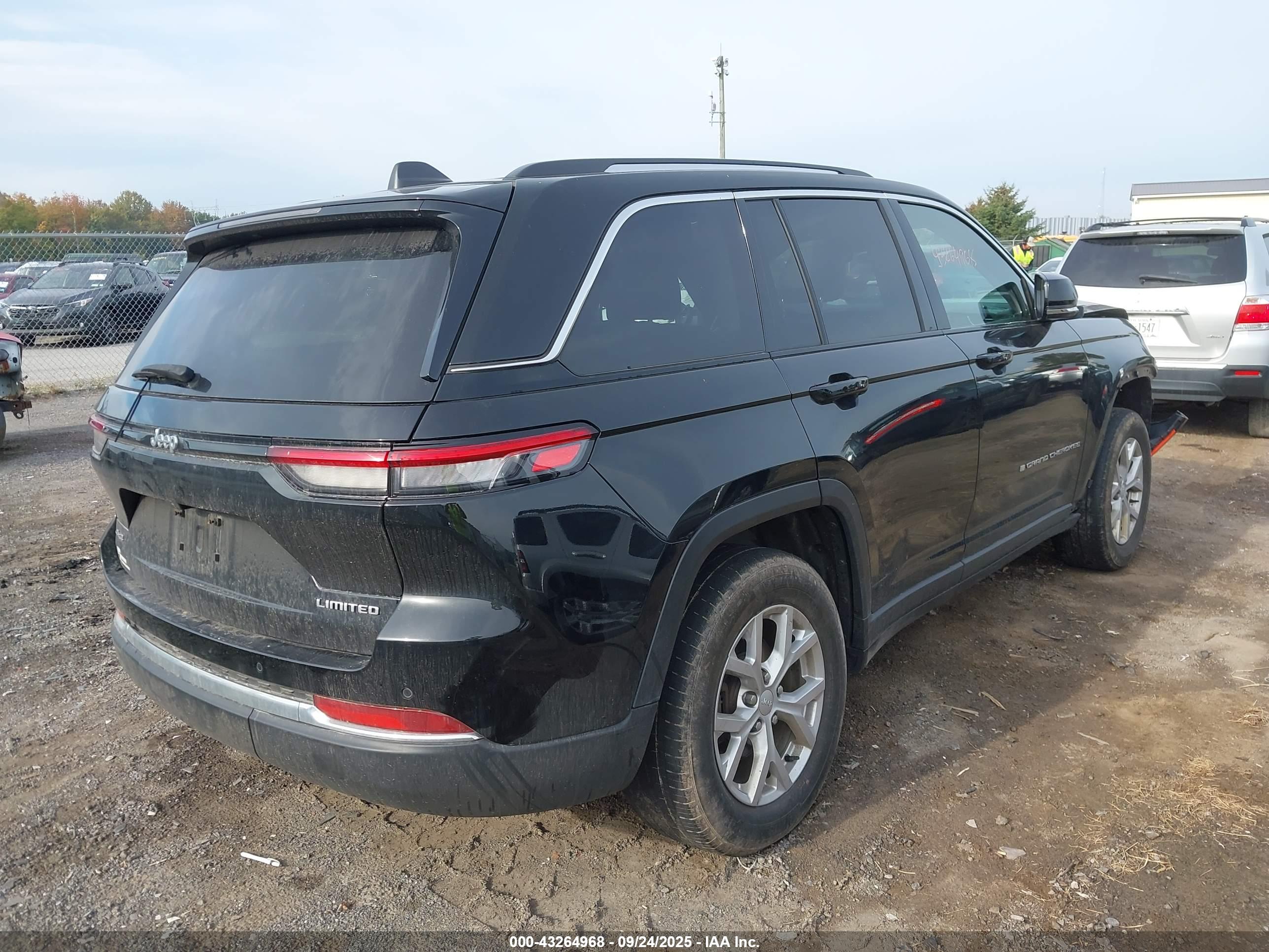 JEEP GRAND image 4