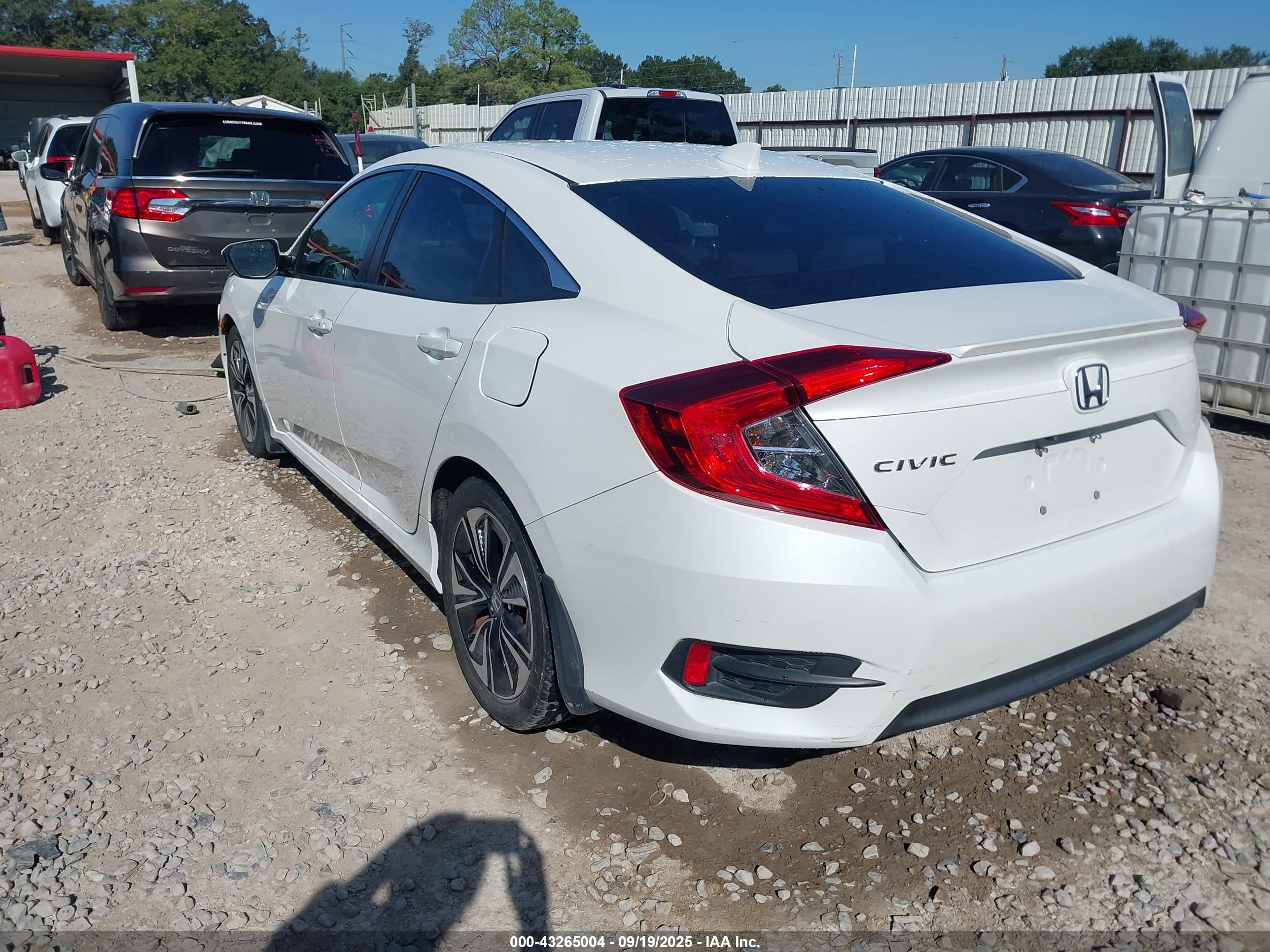 HONDA CIVIC image 3