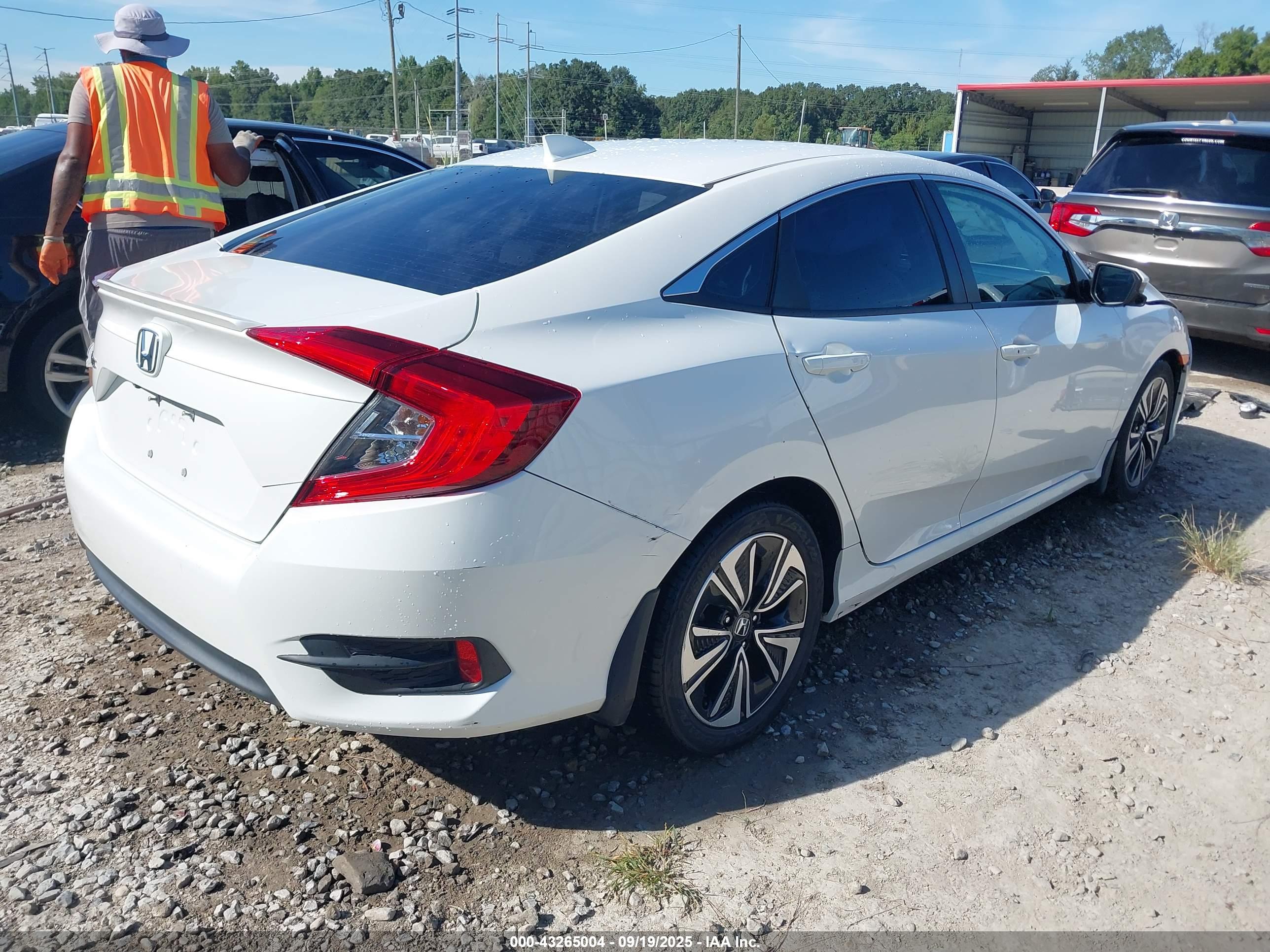 HONDA CIVIC image 4