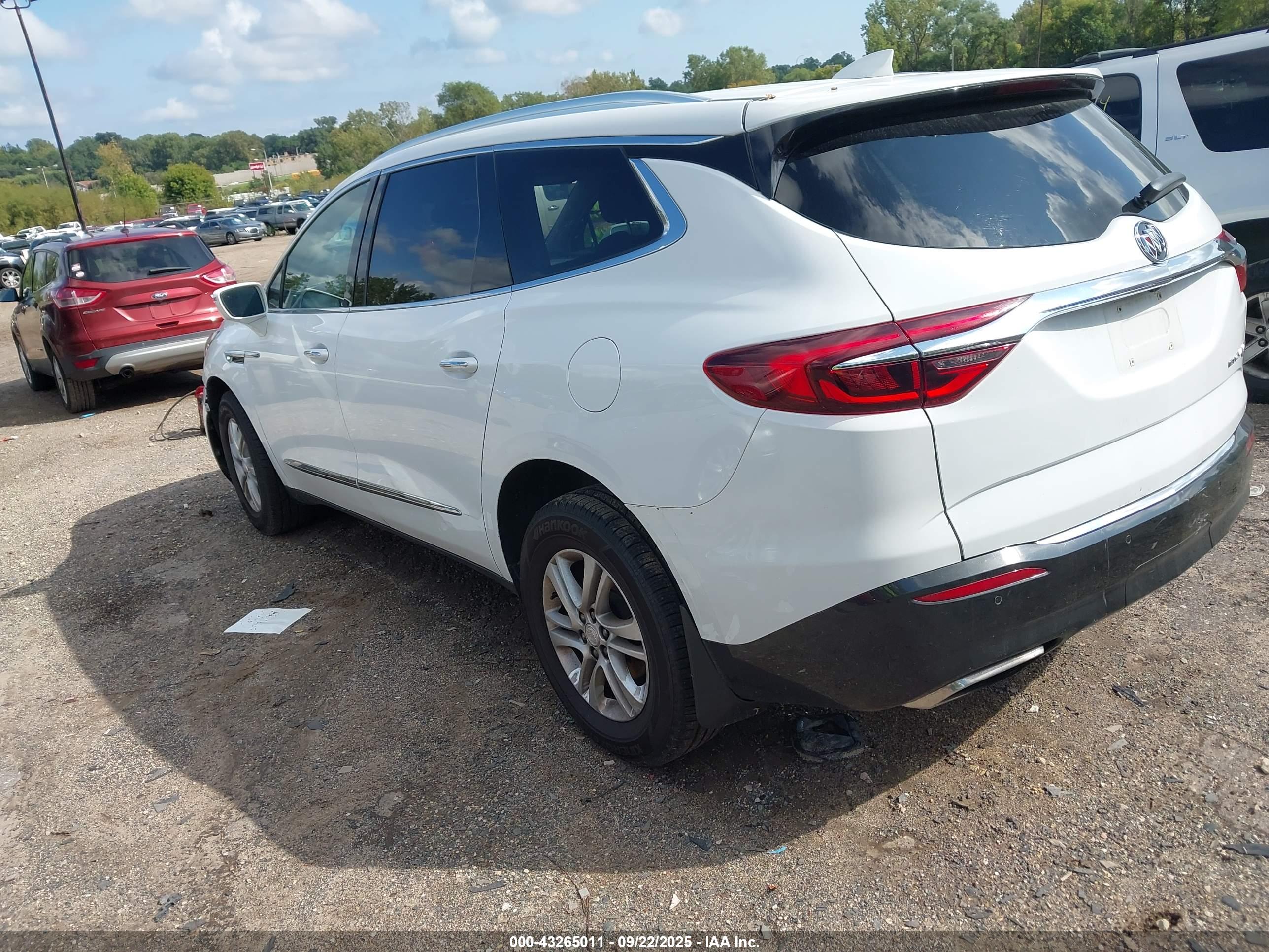 BUICK ENCLAVE image 3