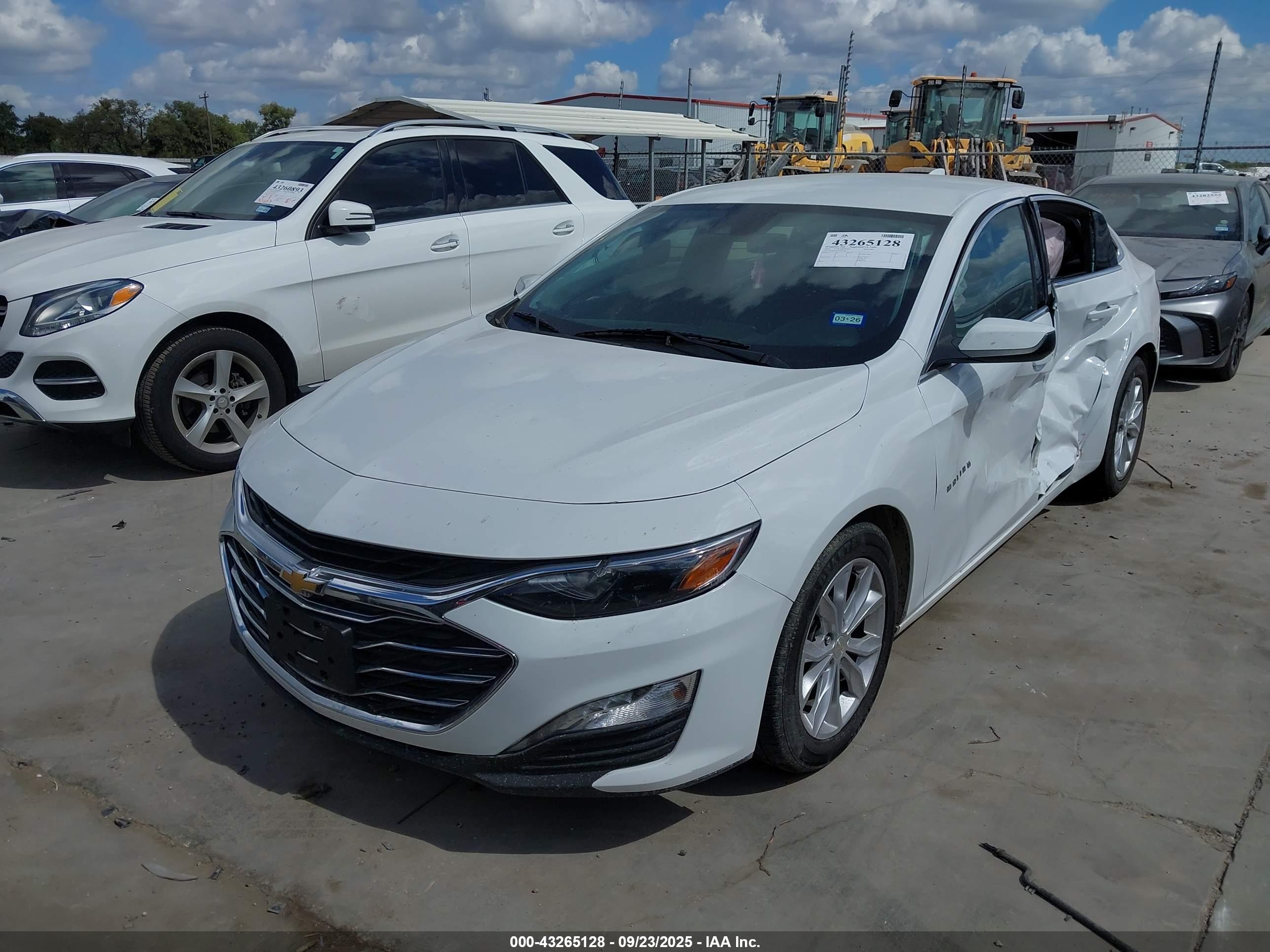 CHEVROLET MALIBU image 2