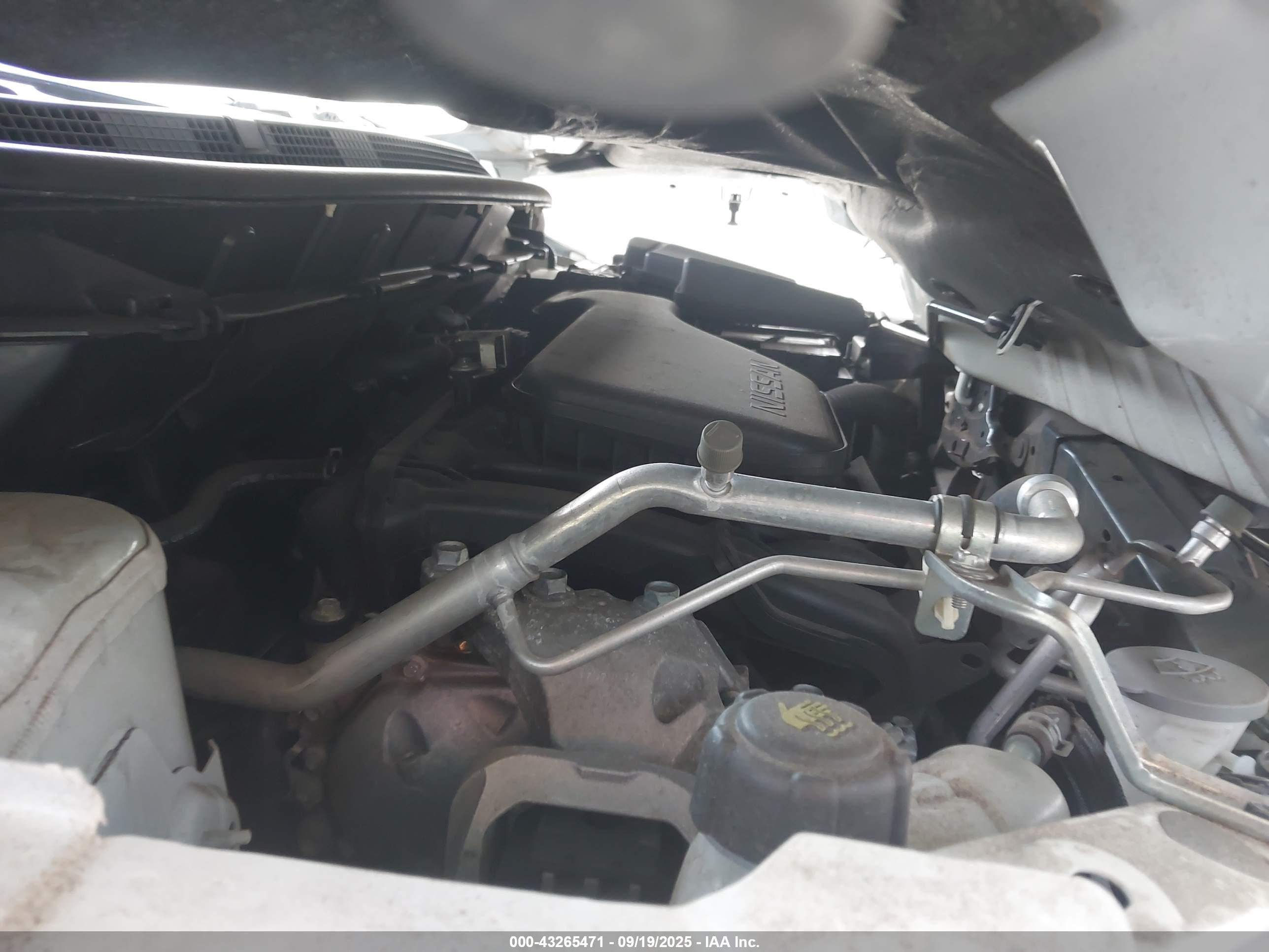 NISSAN ROGUE image 10