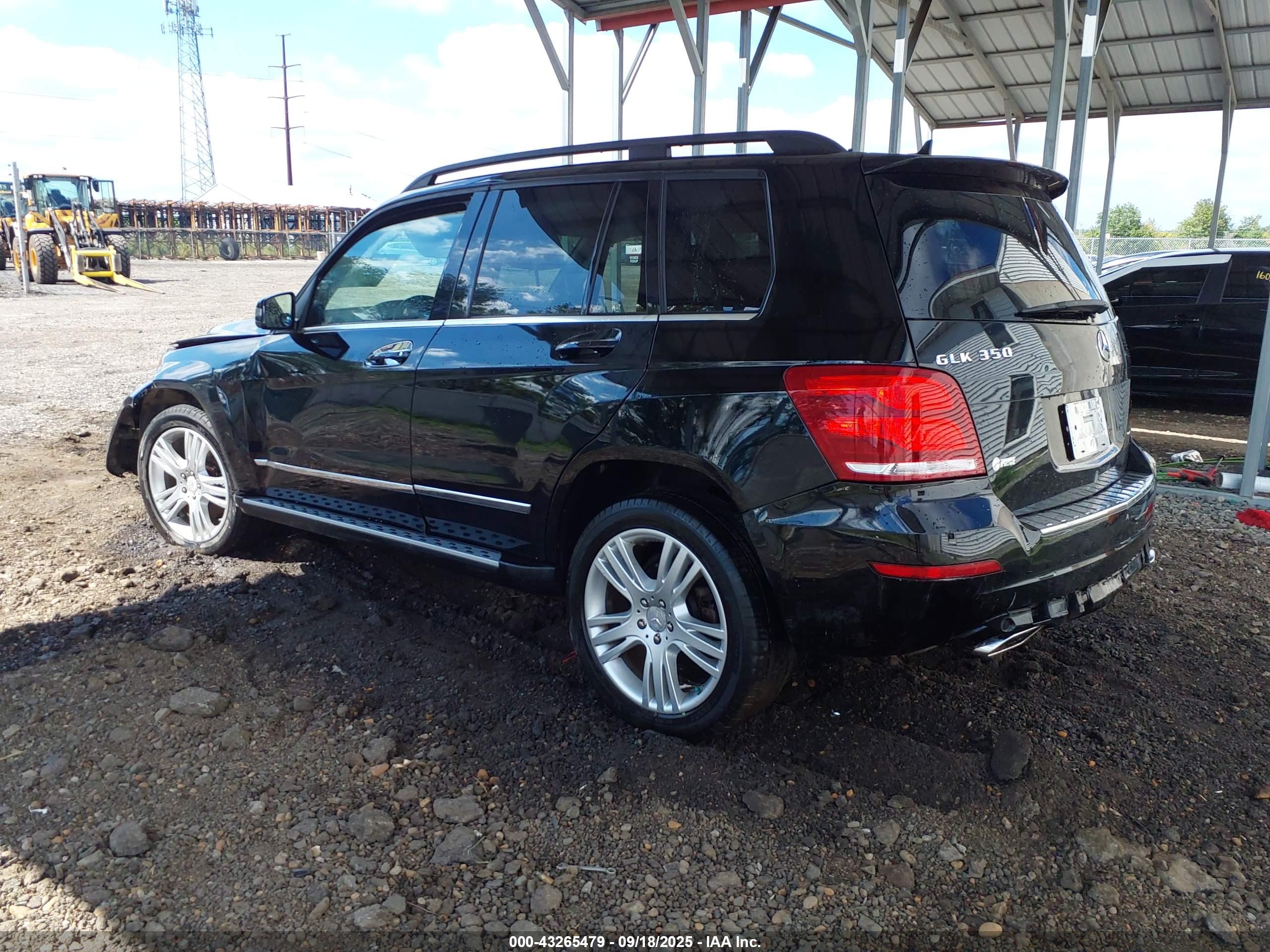 MERCEDES-BENZ GLK image 3