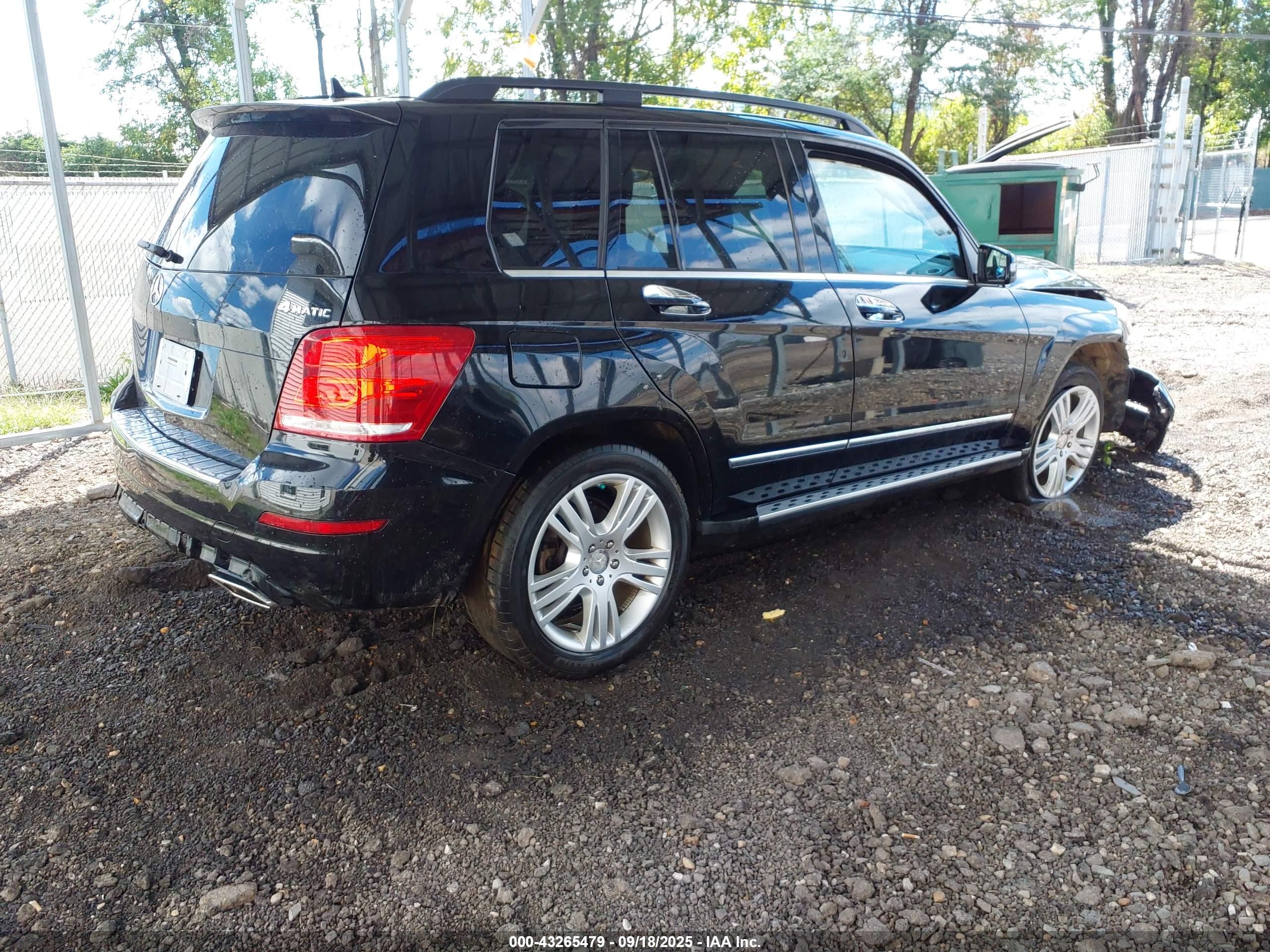 MERCEDES-BENZ GLK image 4
