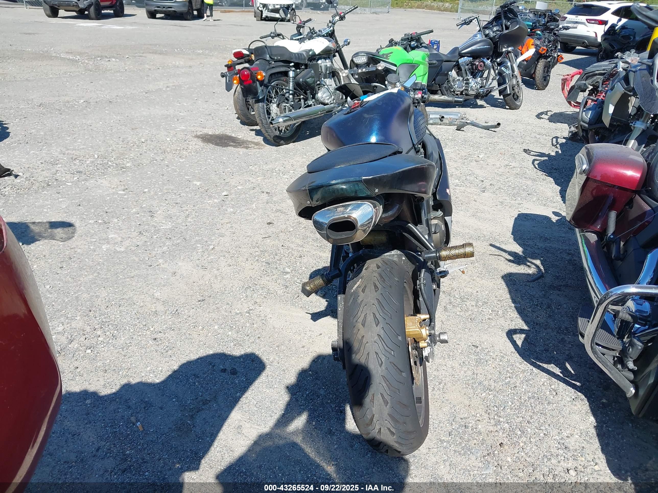 KAWASAKI ZX636 image 6