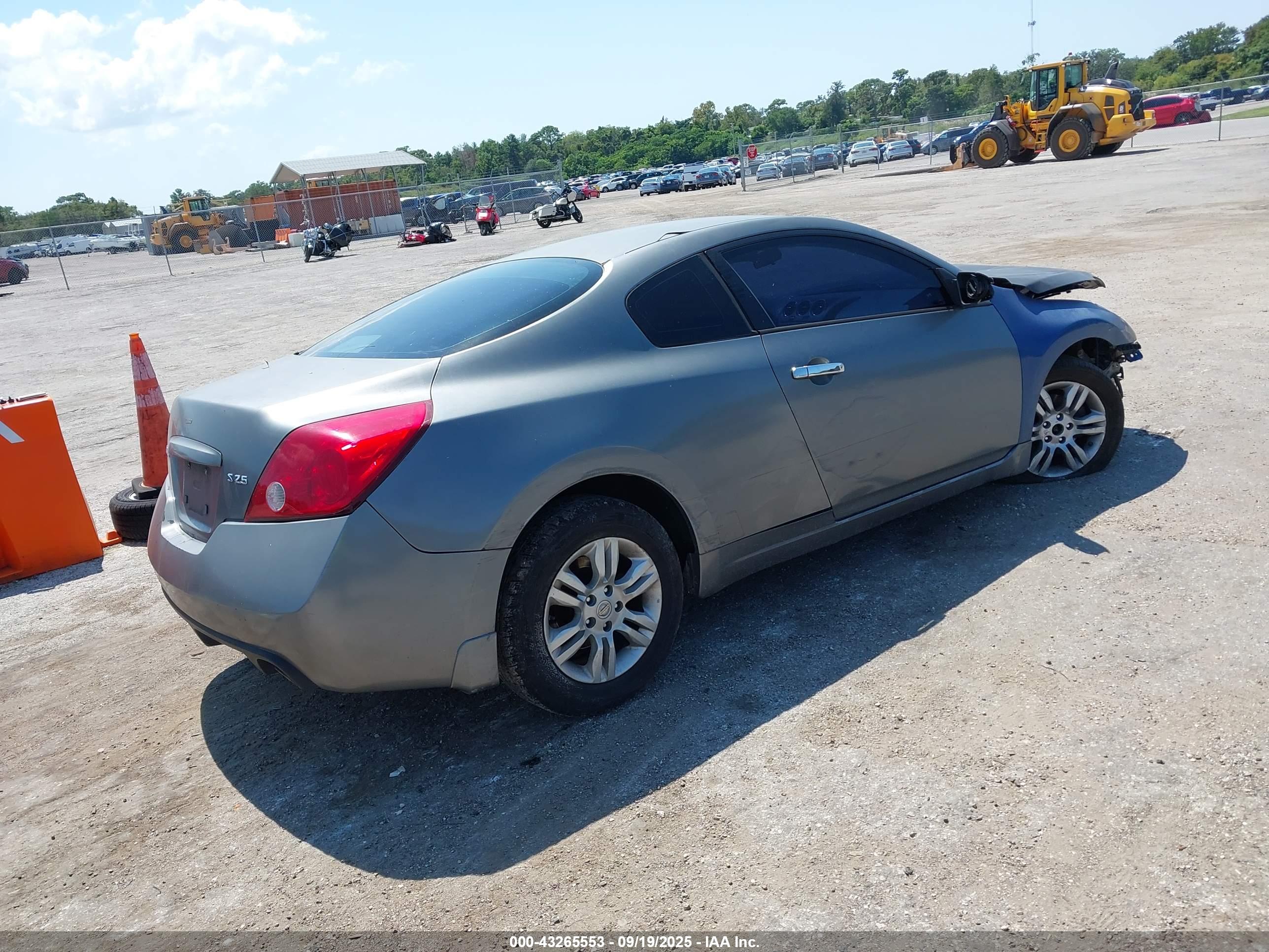 NISSAN ALTIMA image 4