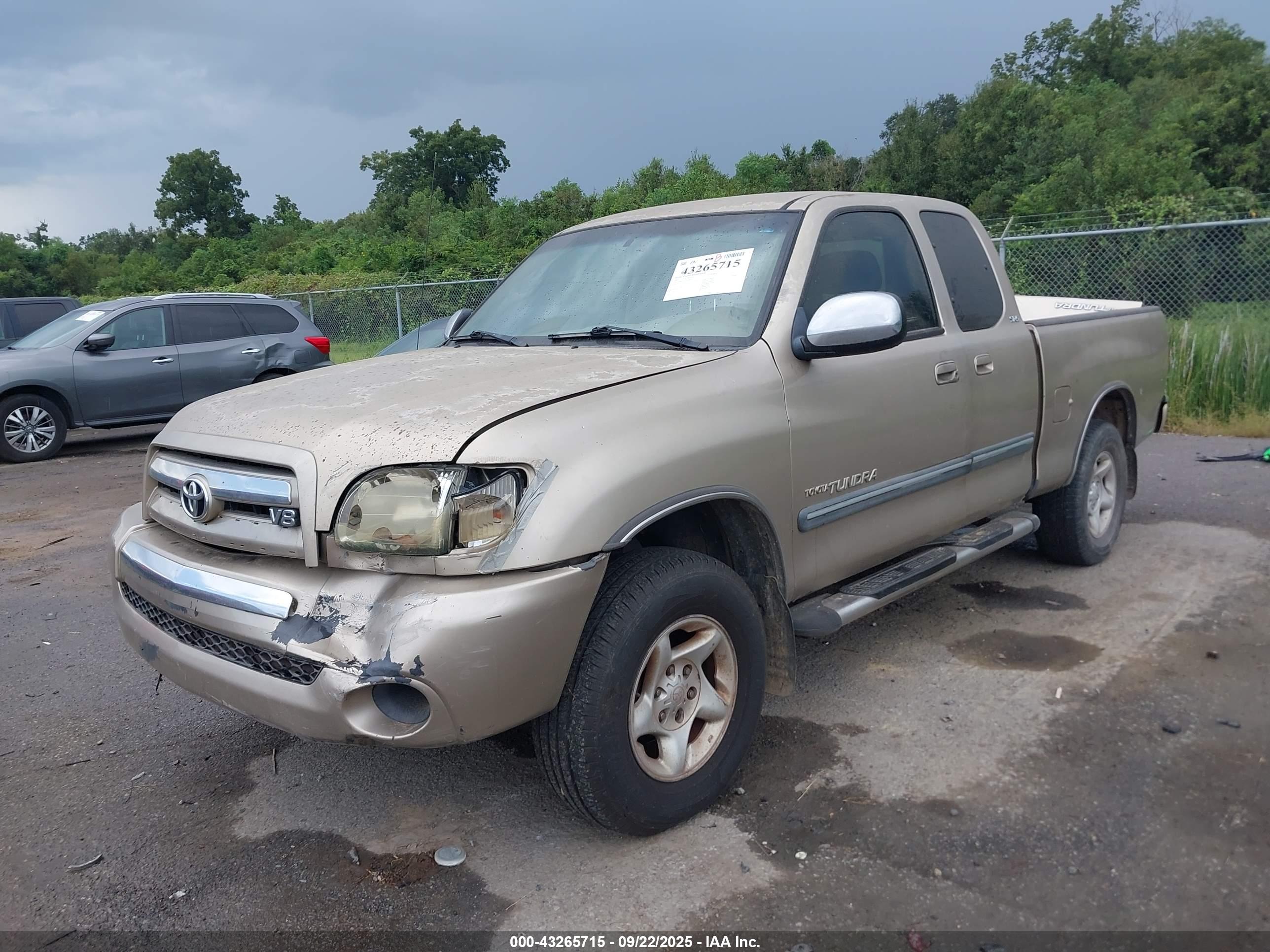 TOYOTA TUNDRA image 2