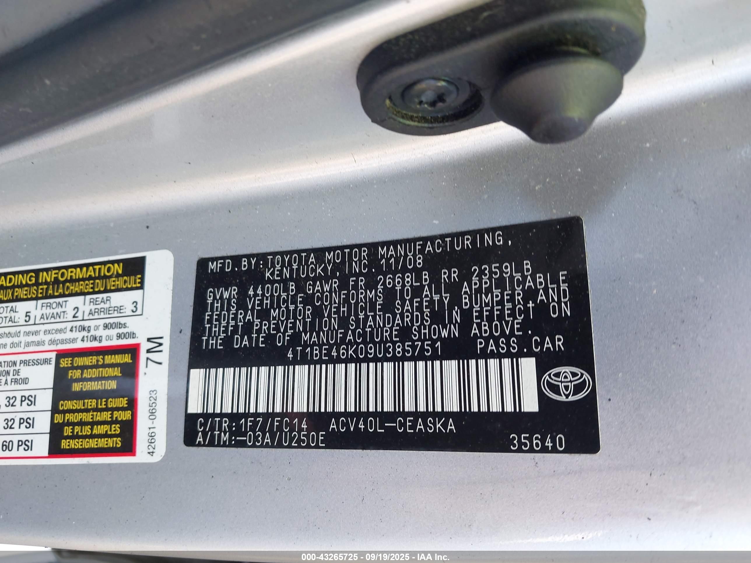 TOYOTA CAMRY image 9