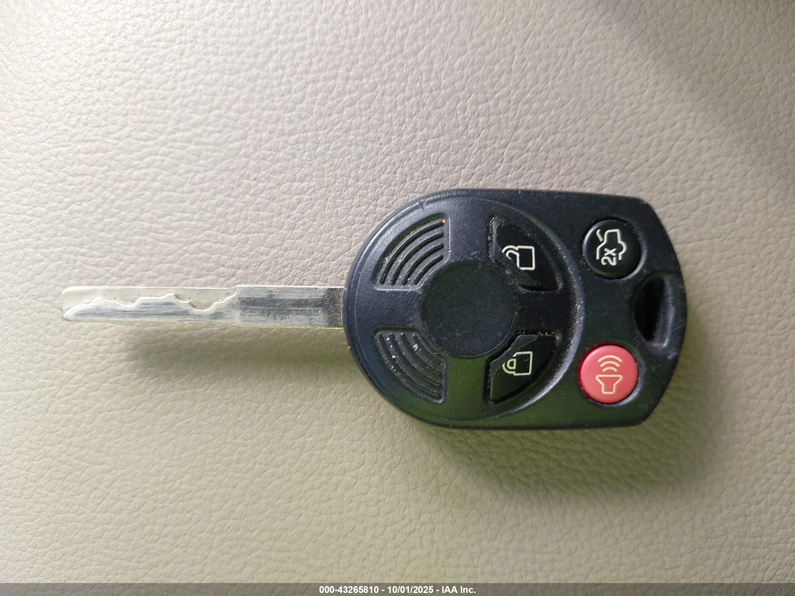 FORD ESCAPE image 11