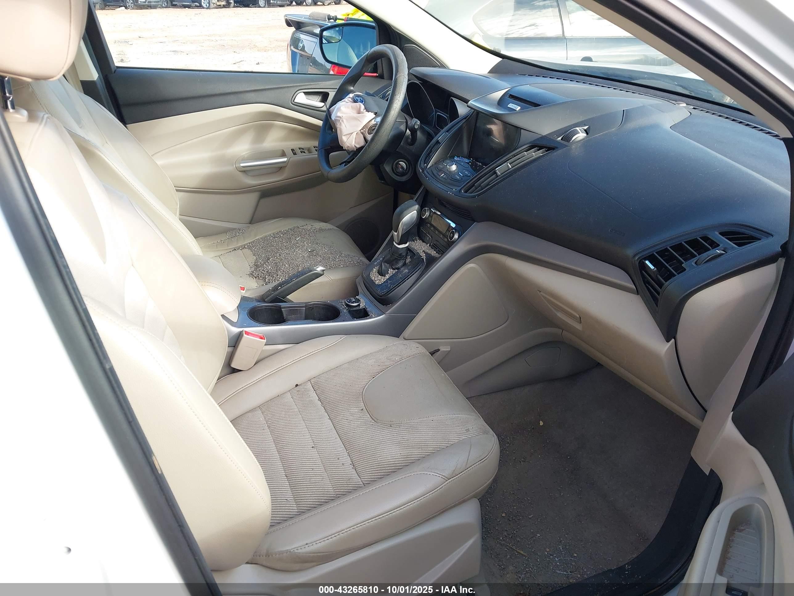 FORD ESCAPE image 5