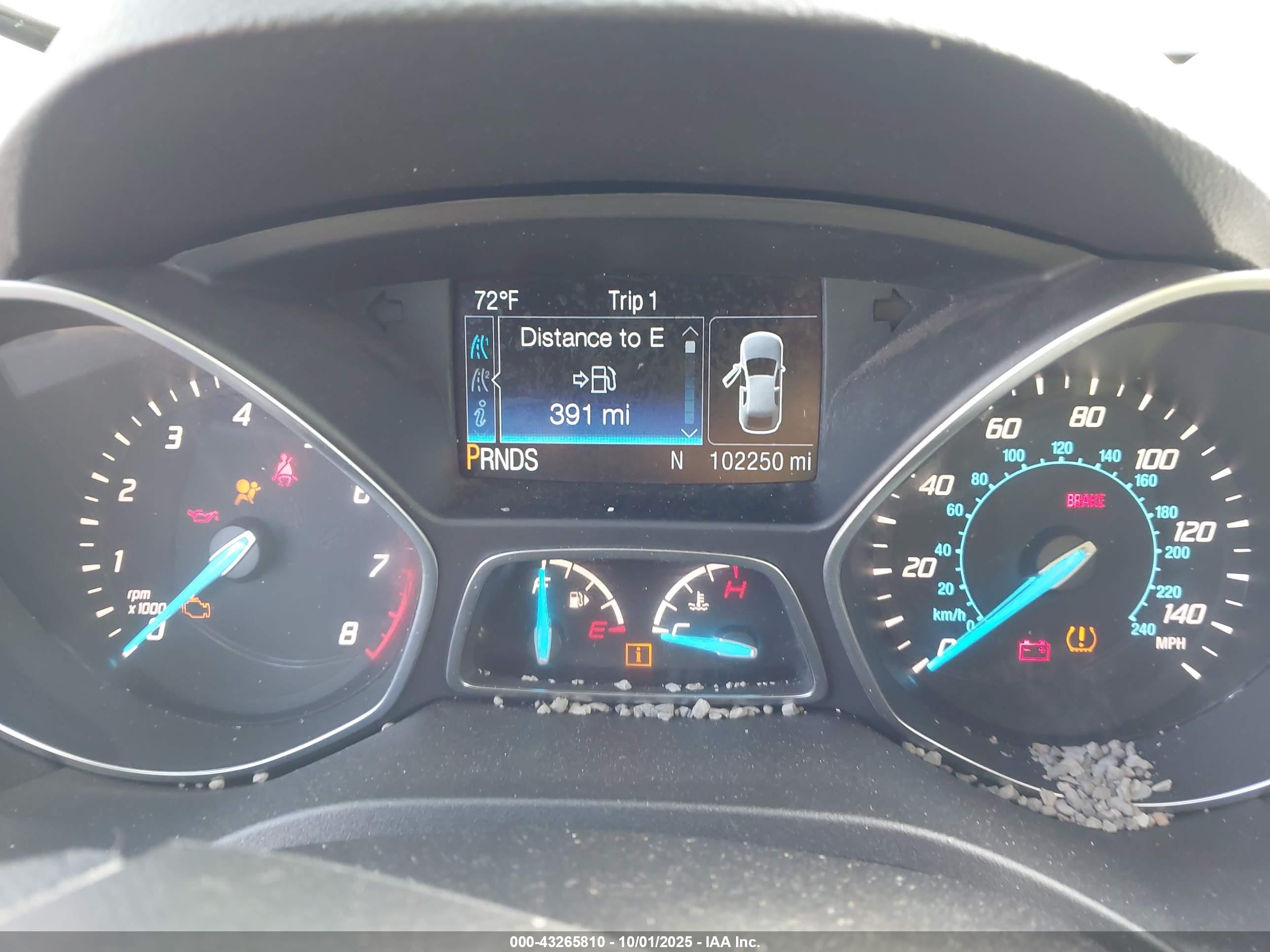 FORD ESCAPE image 7