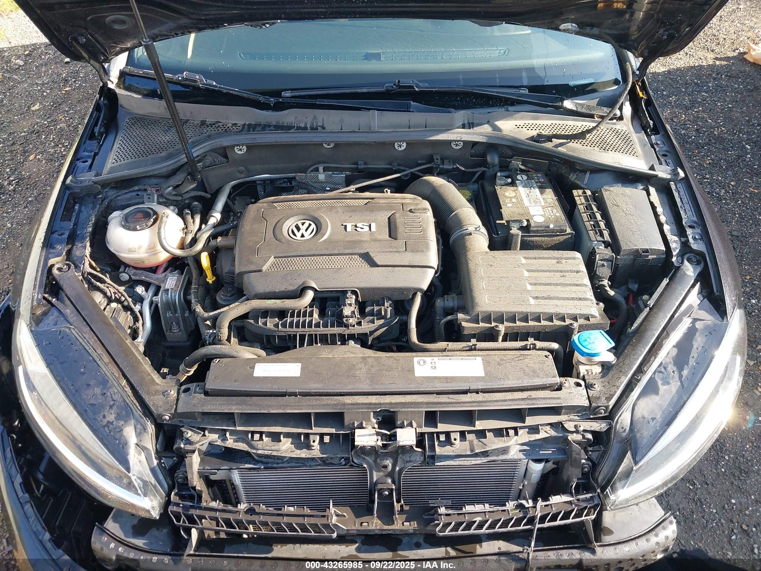 VOLKSWAGEN GOLF image 10