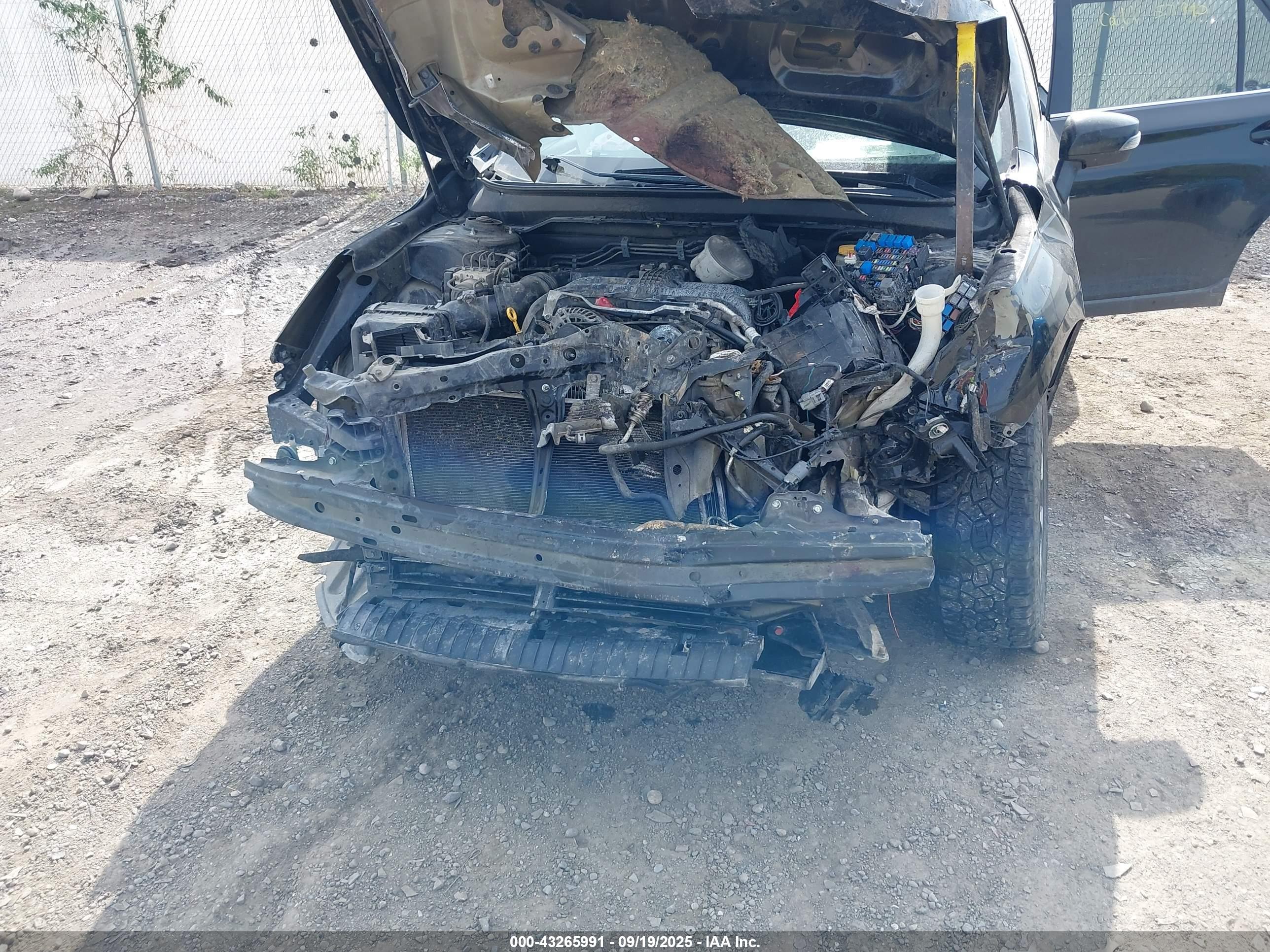 SUBARU OUTBACK image 6