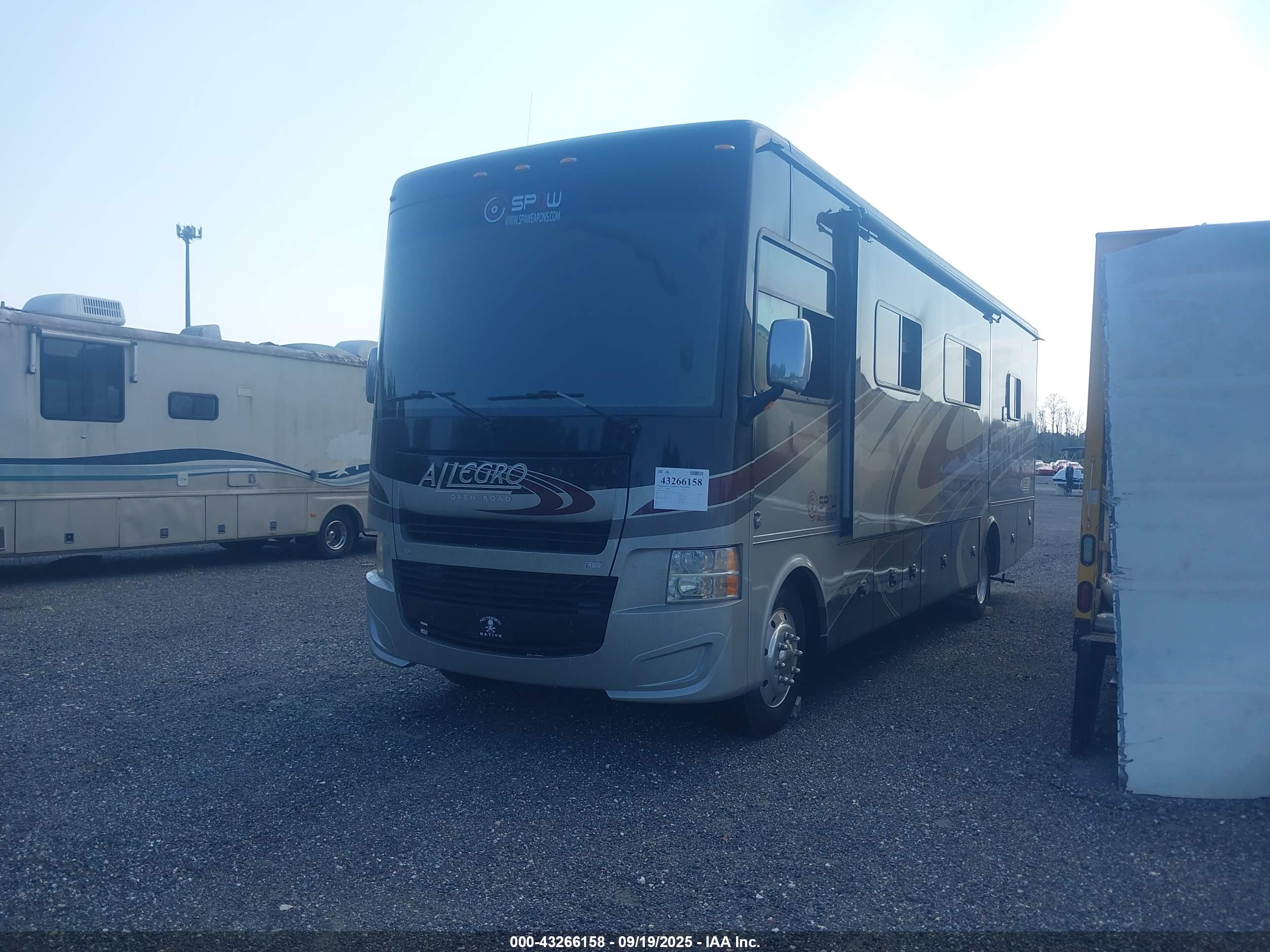FORD F53 image 2