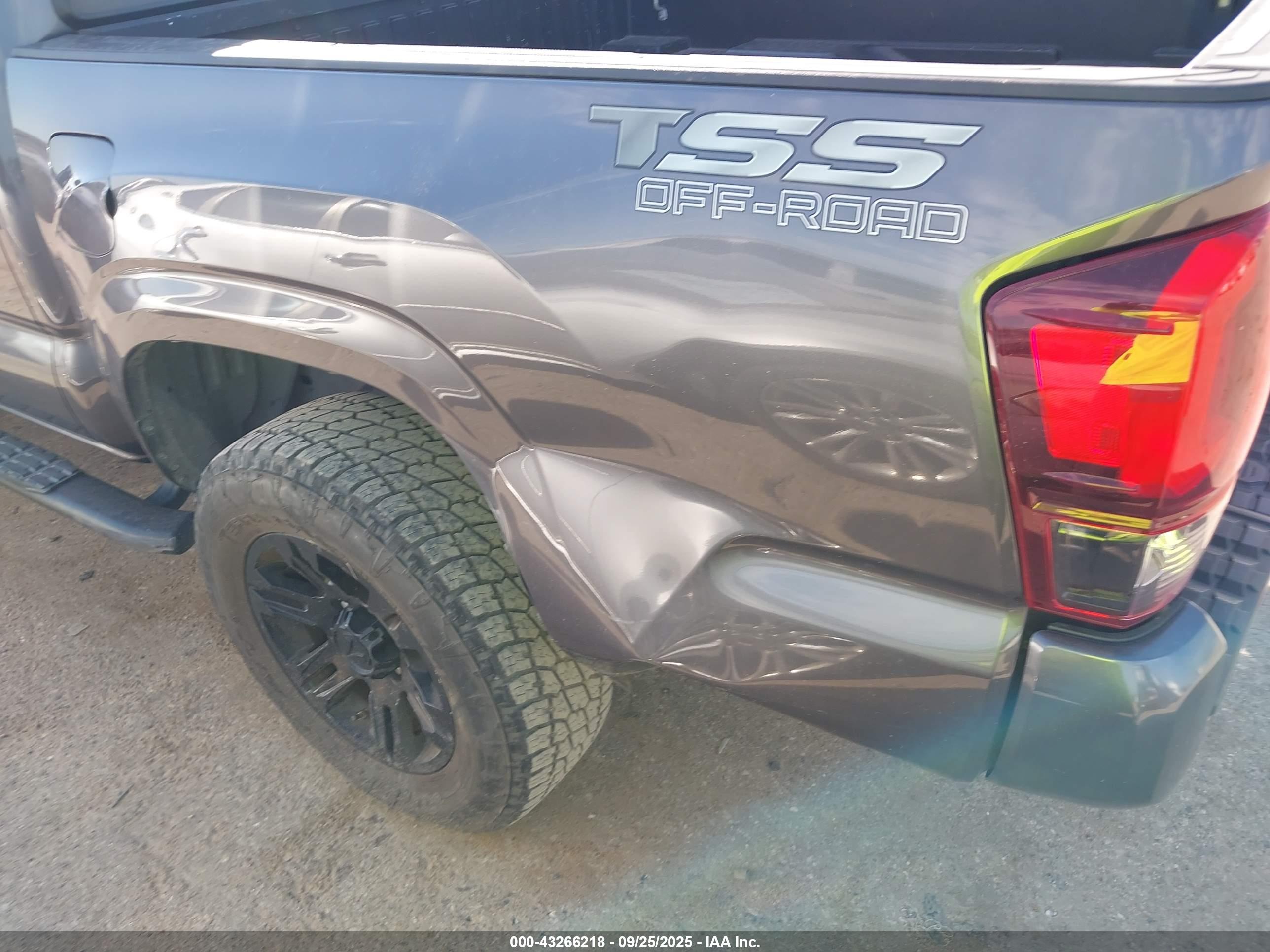 TOYOTA TACOMA image 6