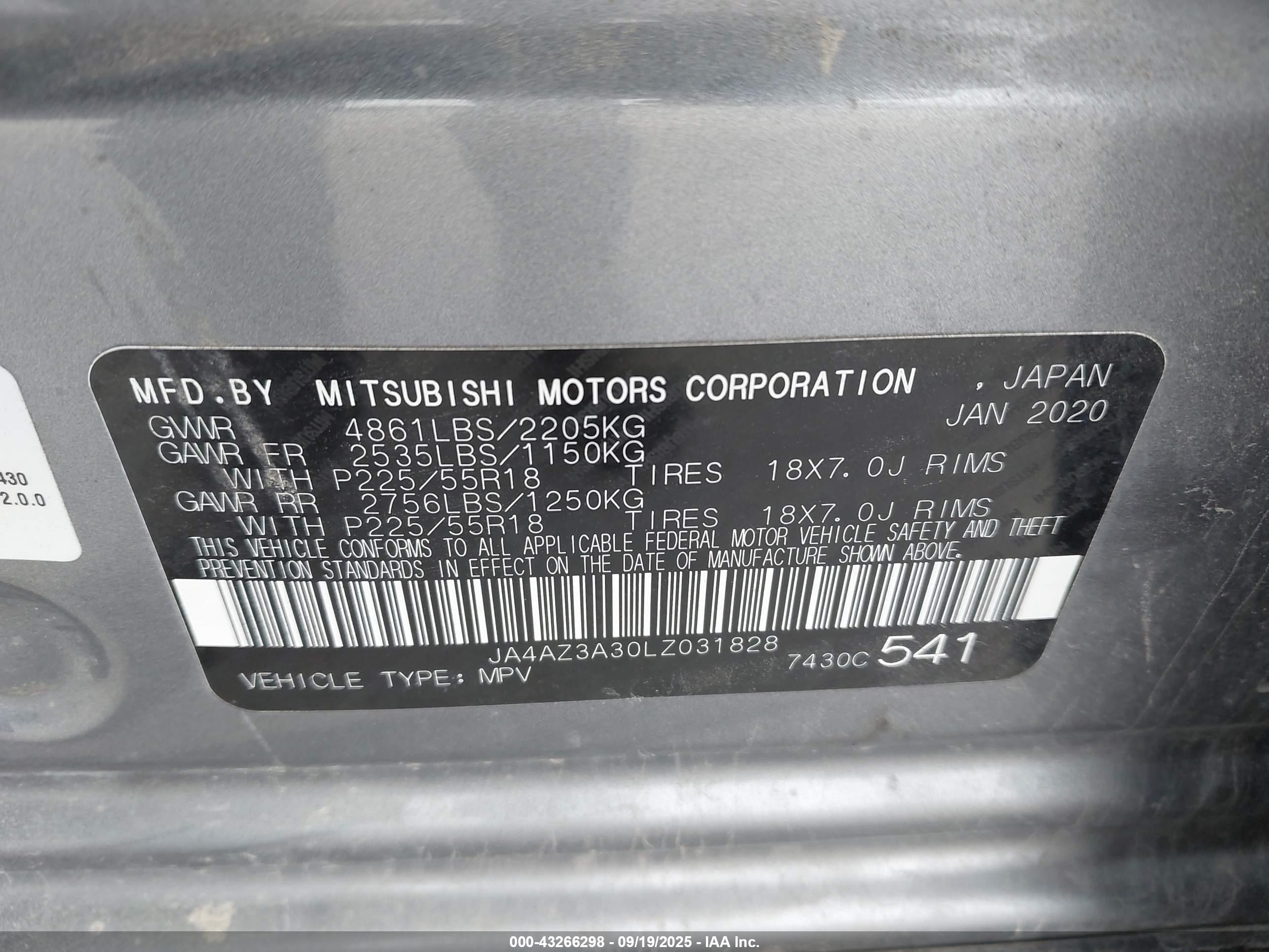 MITSUBISHI OUTLANDER image 9
