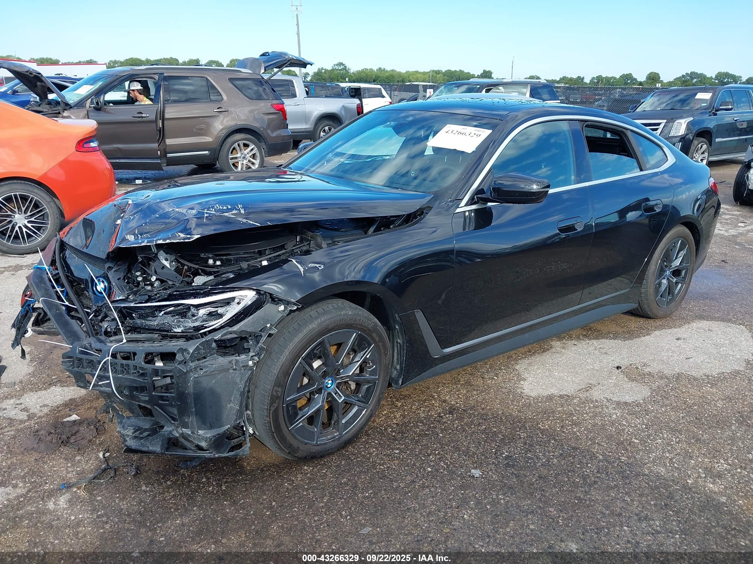 BMW I4 image 2