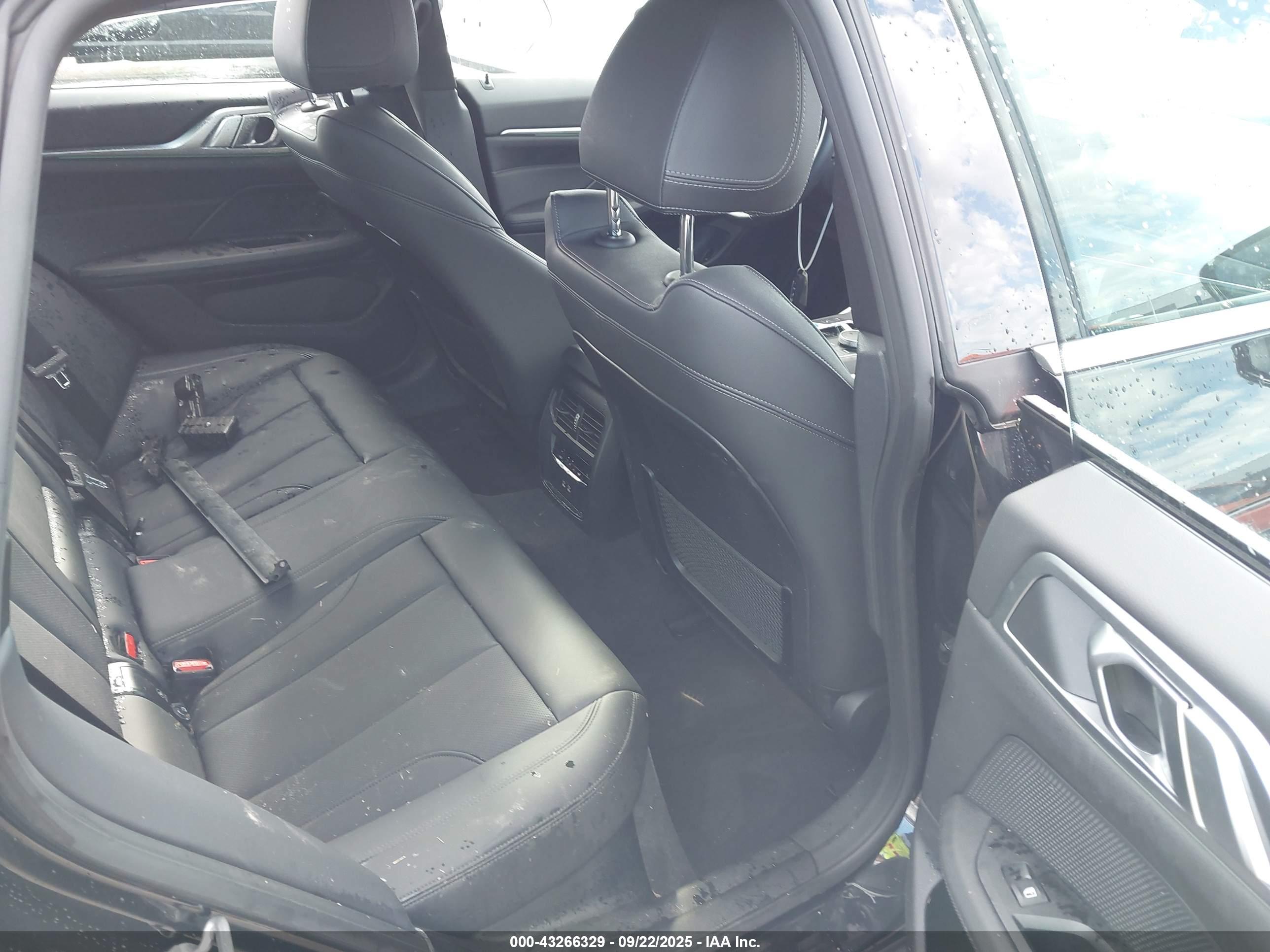 BMW I4 image 8