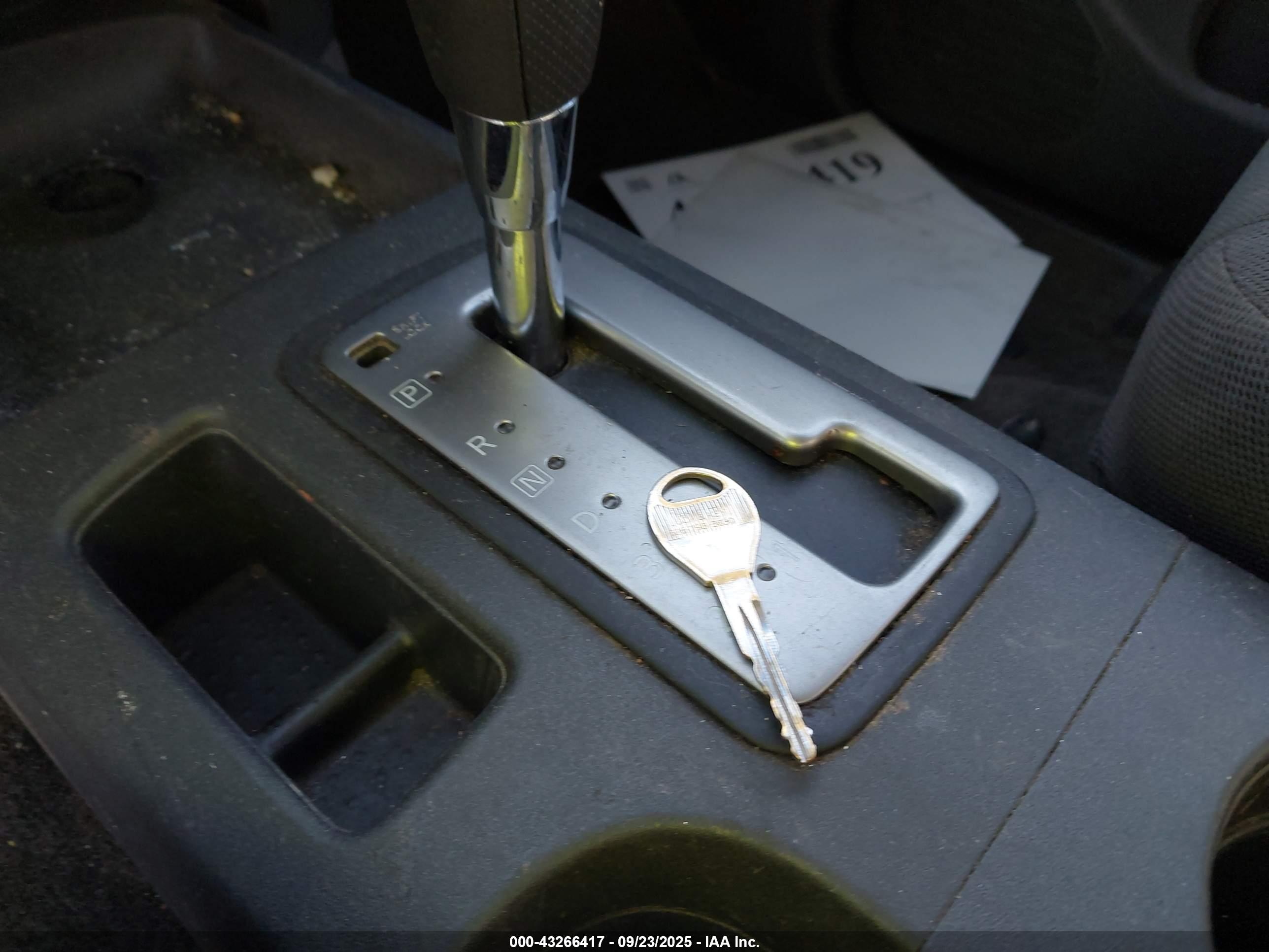NISSAN FRONTIER image 11