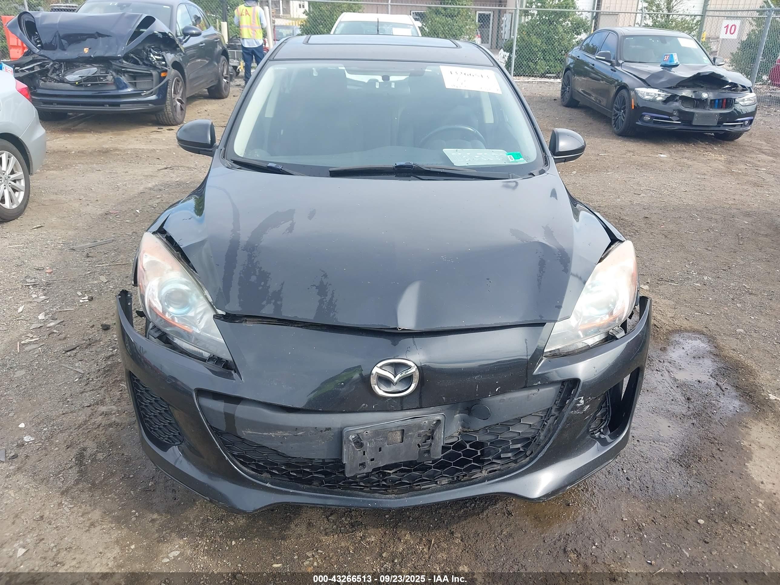 MAZDA MAZDA3 image 6