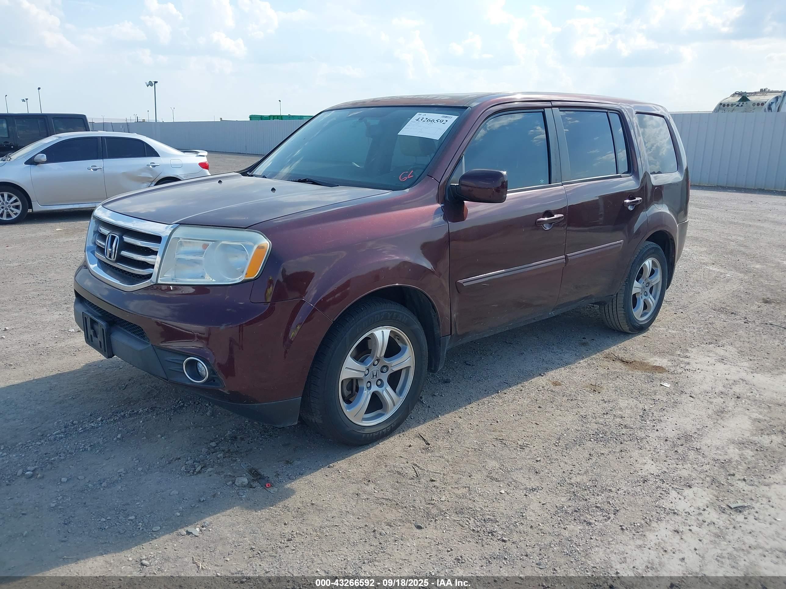HONDA PILOT image 2