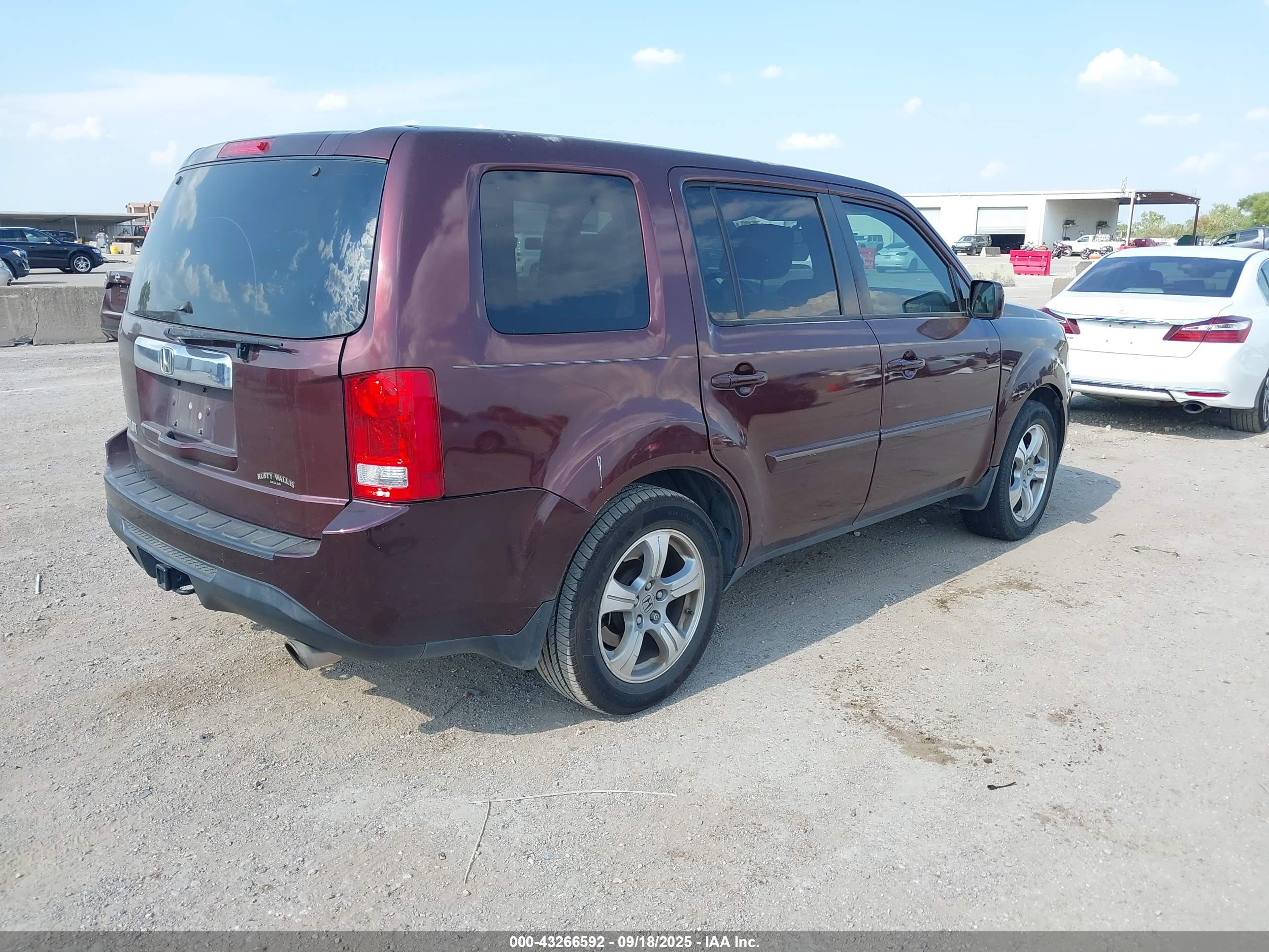 HONDA PILOT image 4