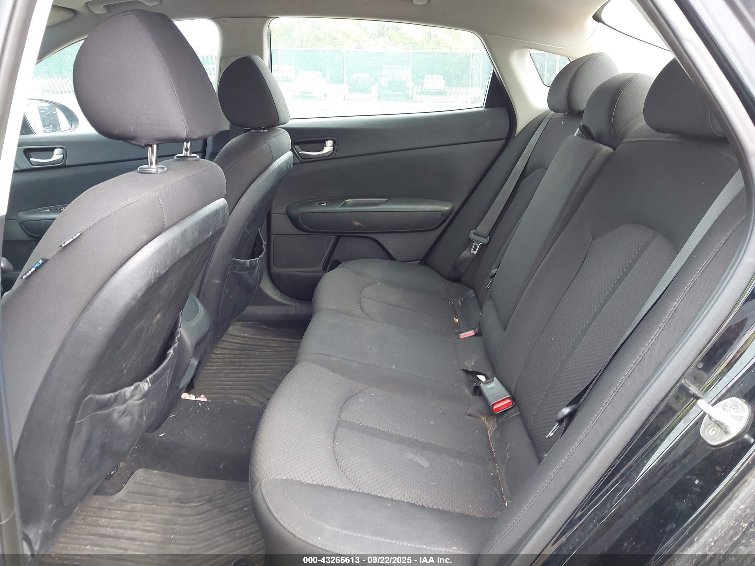 KIA OPTIMA image 8