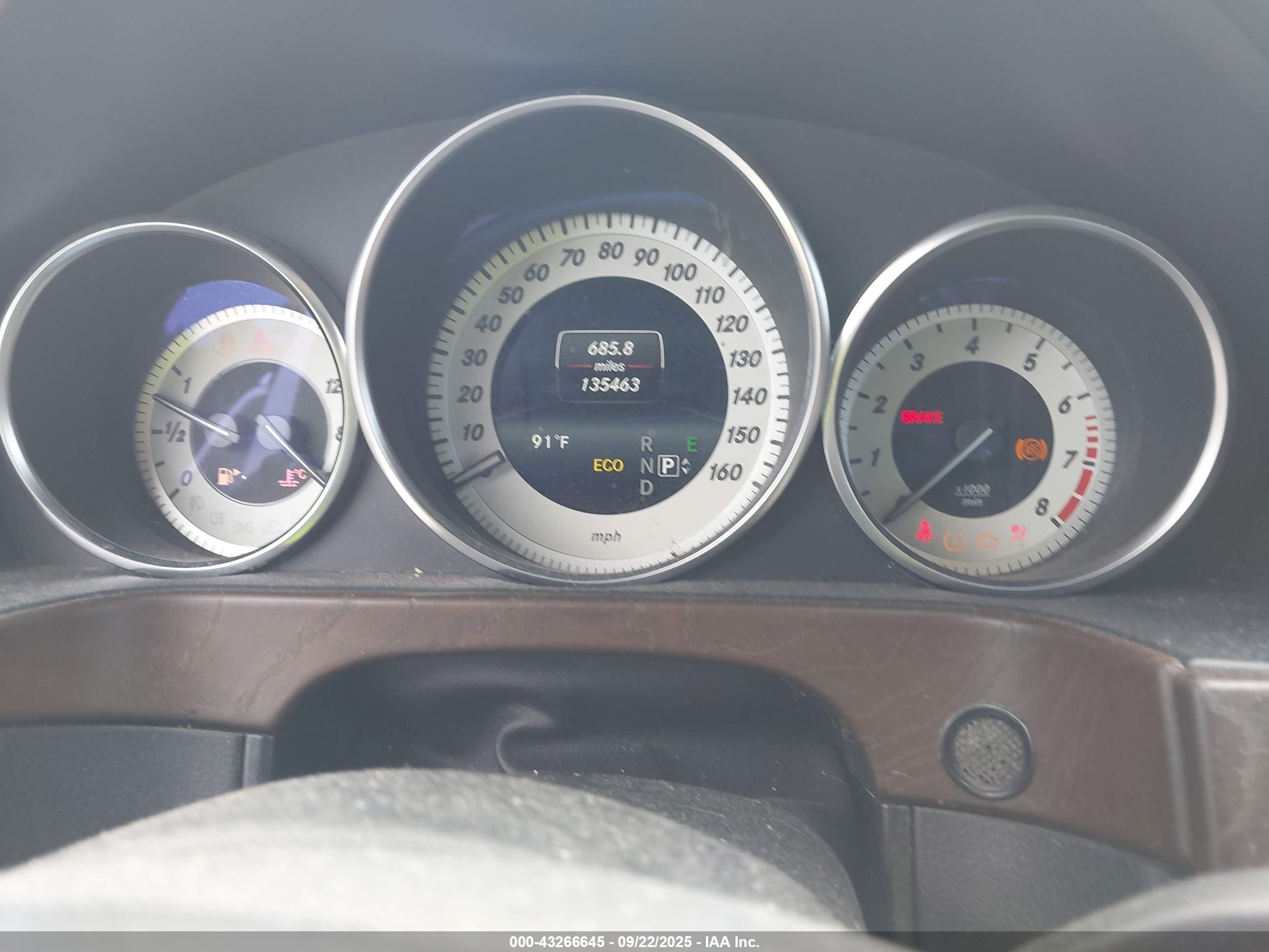 MERCEDES-BENZ E image 7