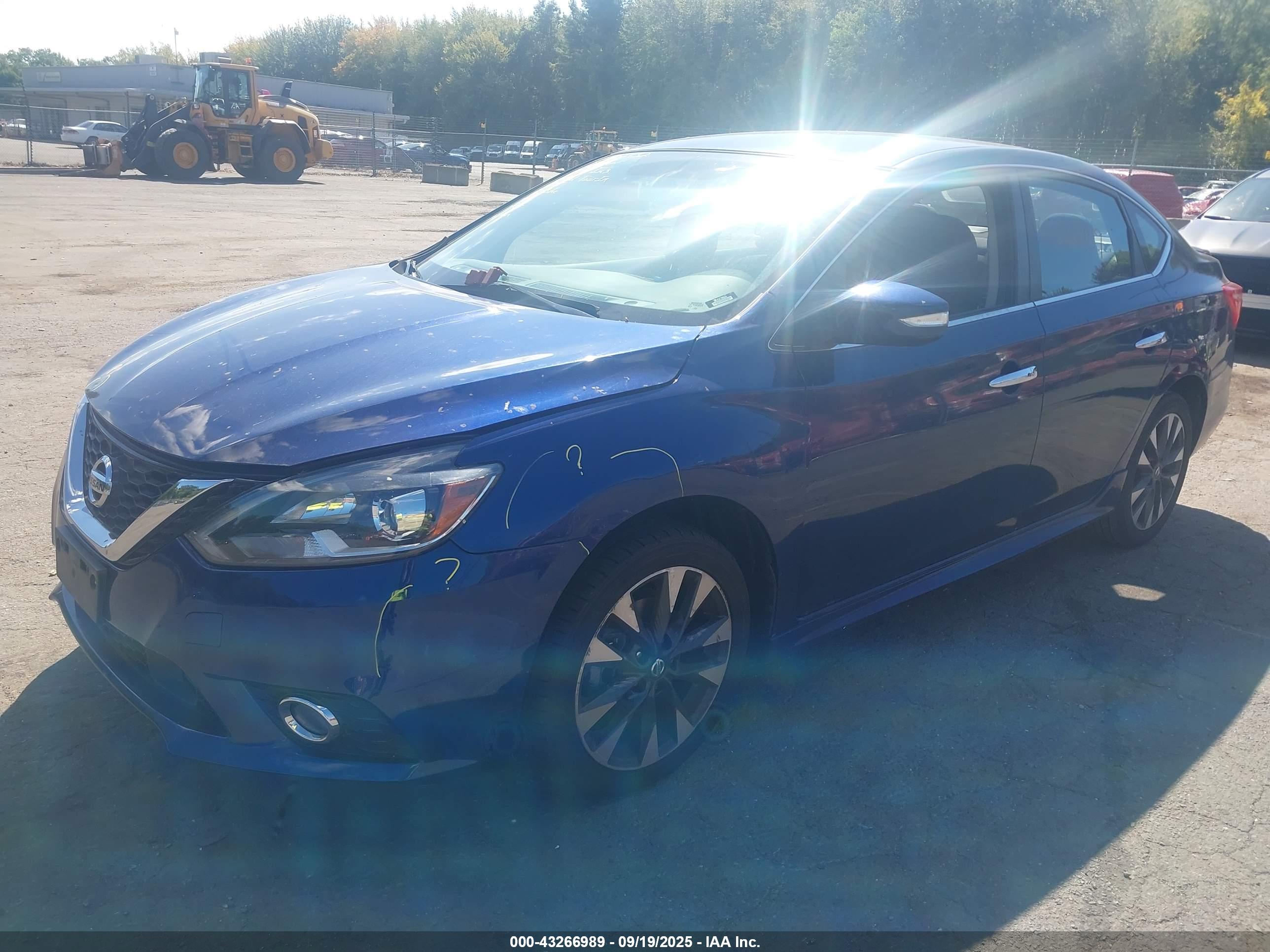 NISSAN SENTRA image 2