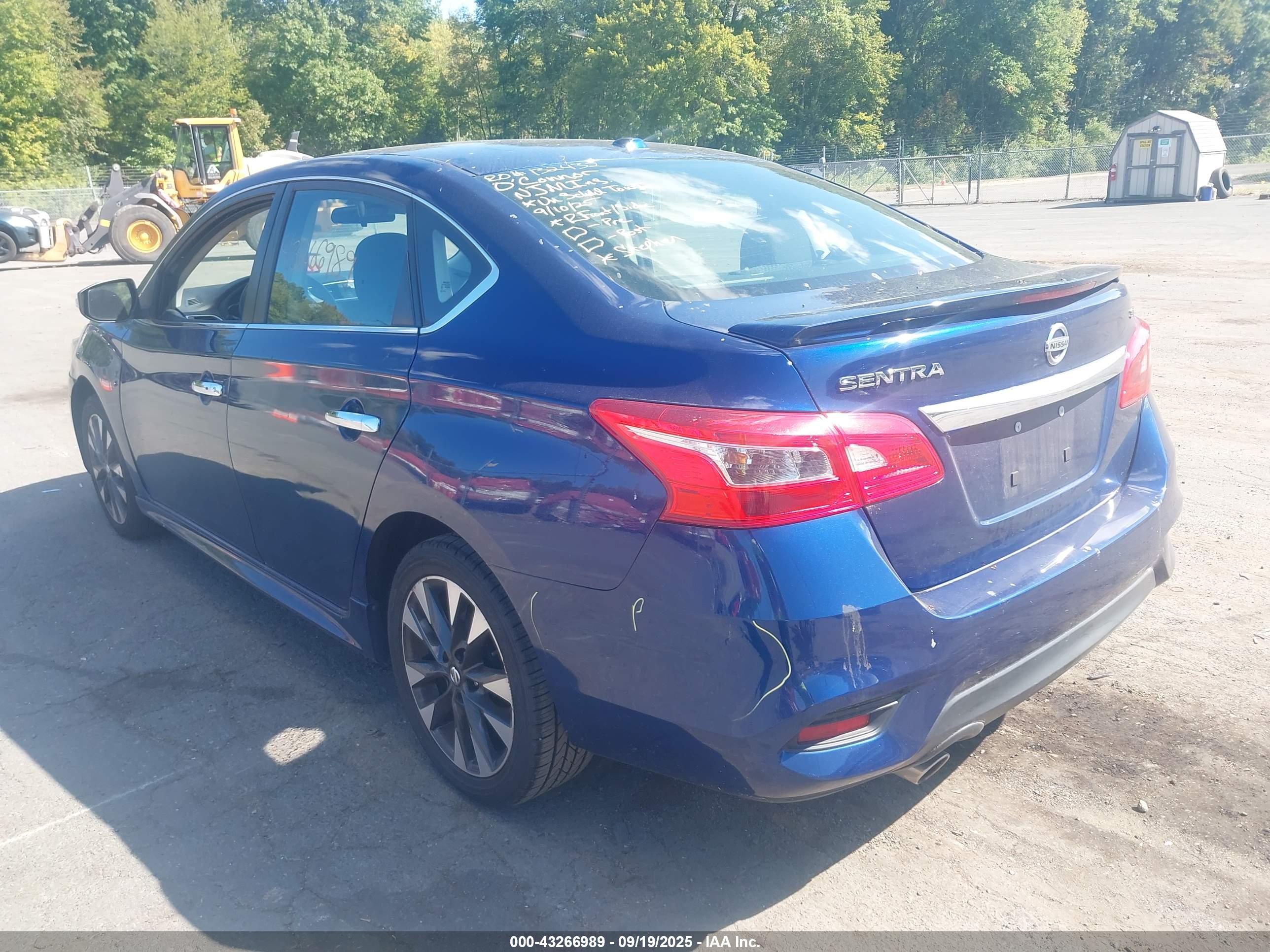 NISSAN SENTRA image 3