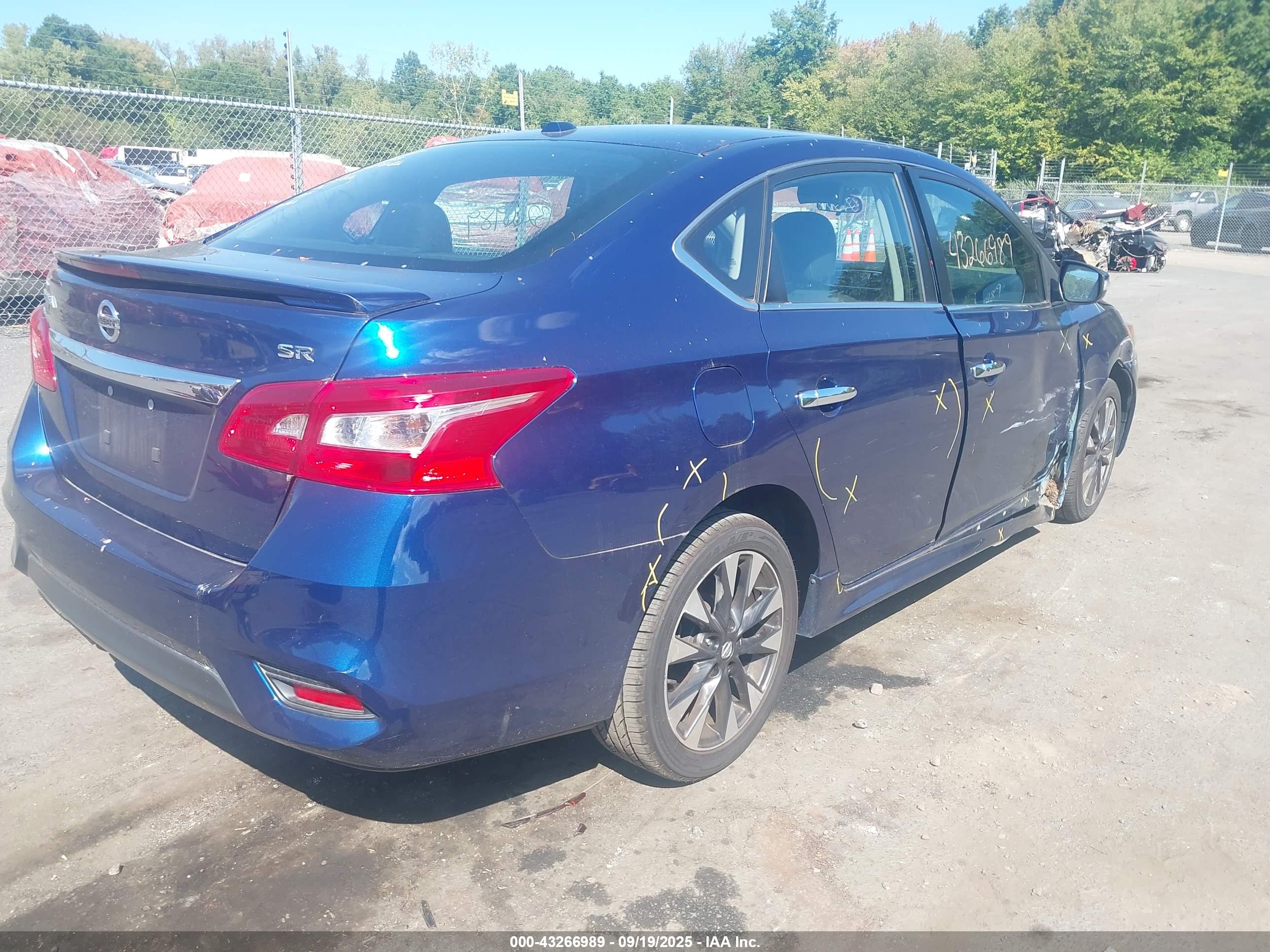 NISSAN SENTRA image 4
