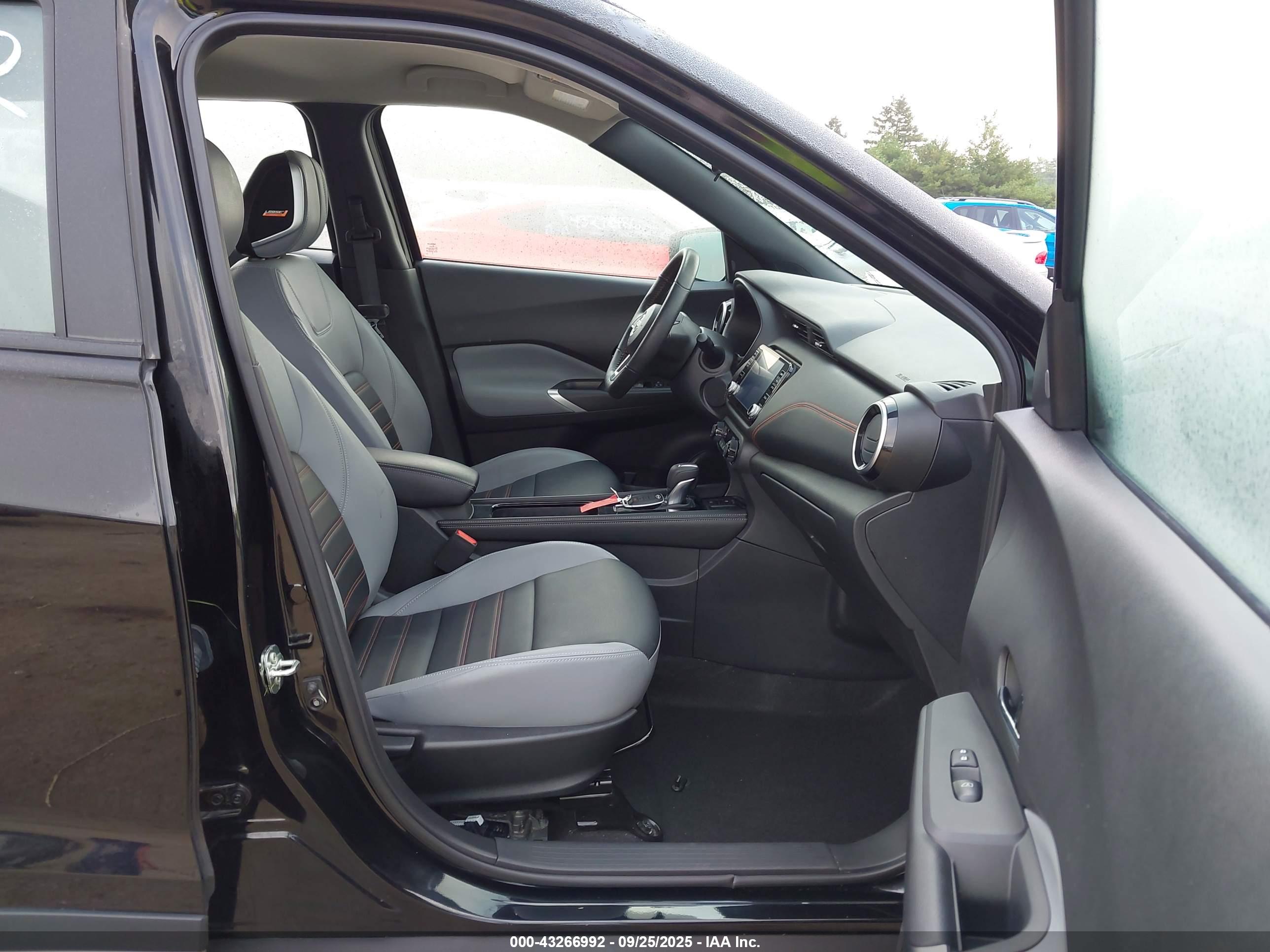 NISSAN KICKS image 5