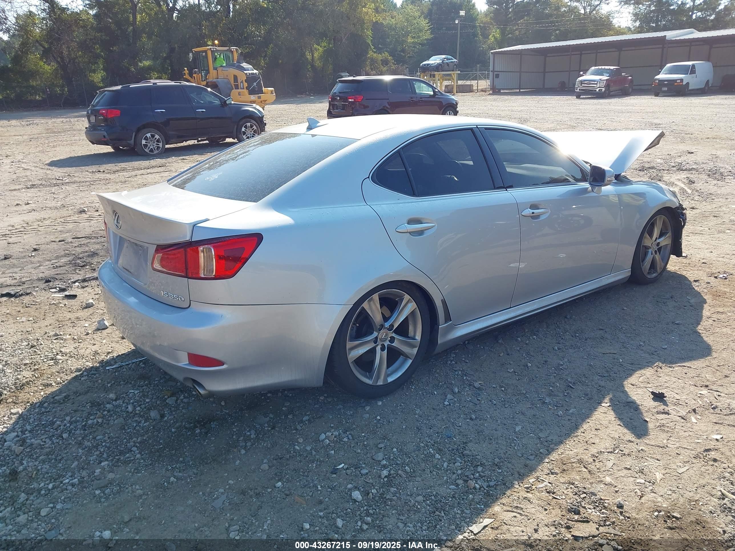 LEXUS IS image 4