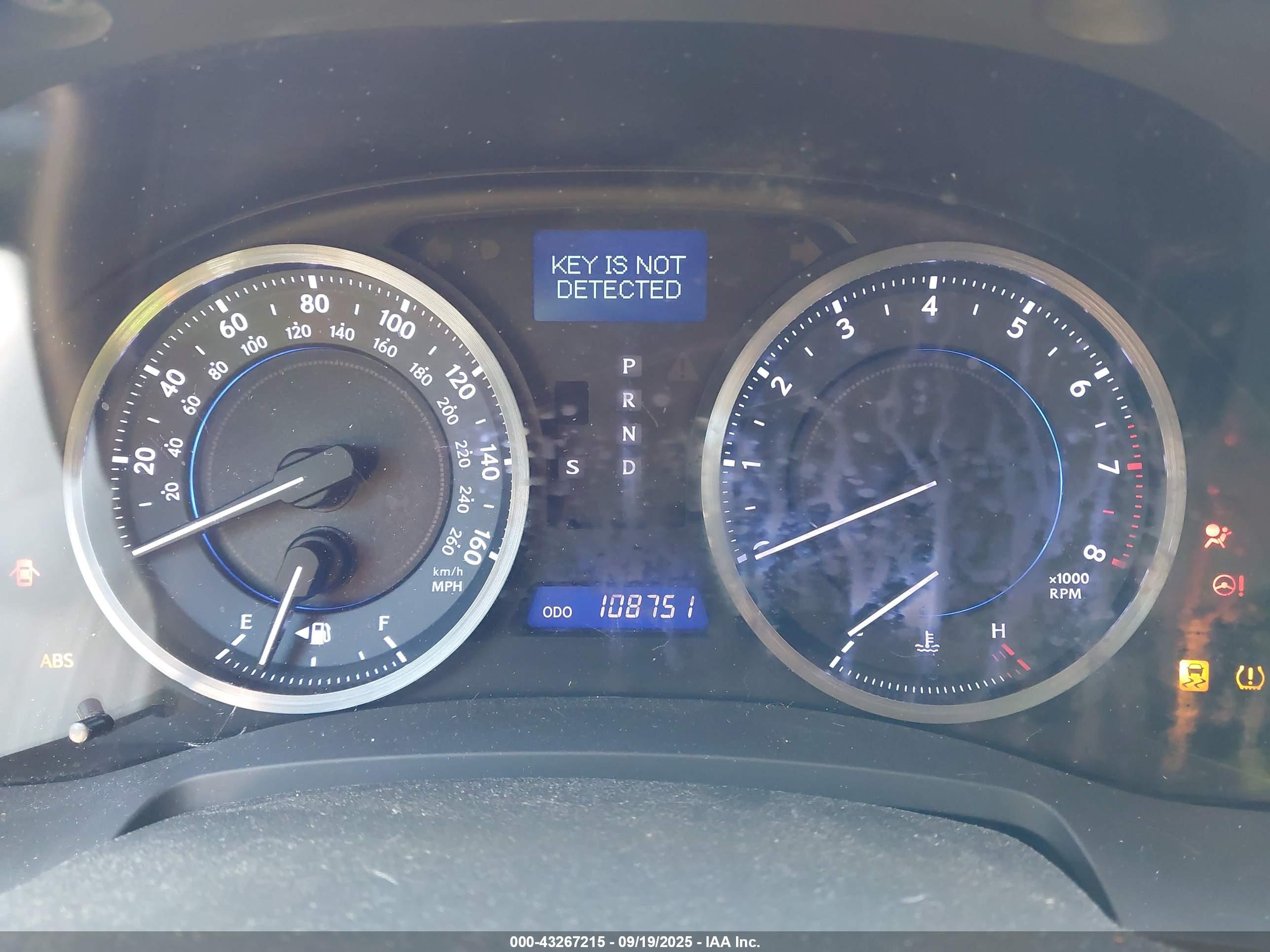 LEXUS IS image 7