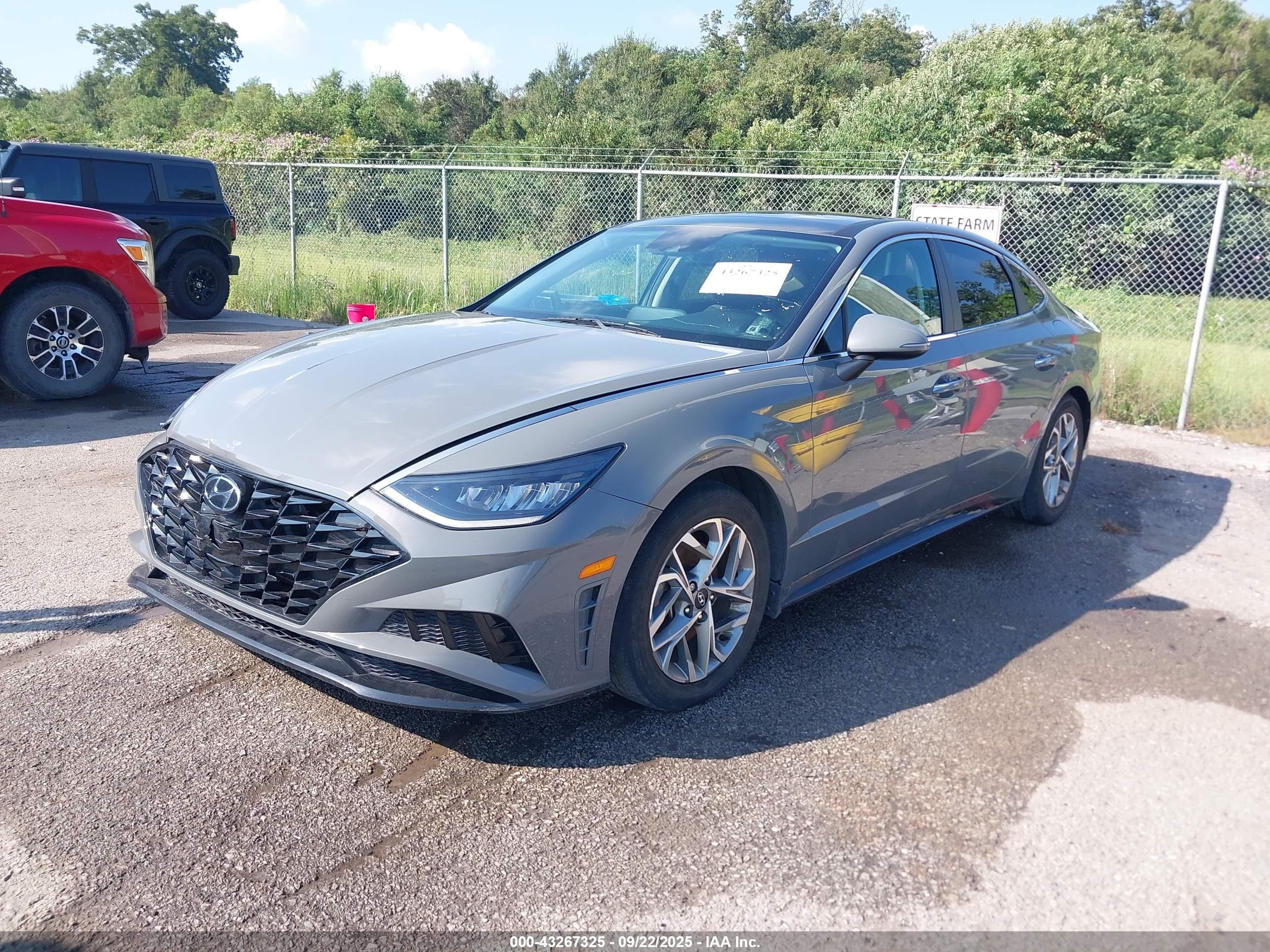 HYUNDAI SONATA image 2