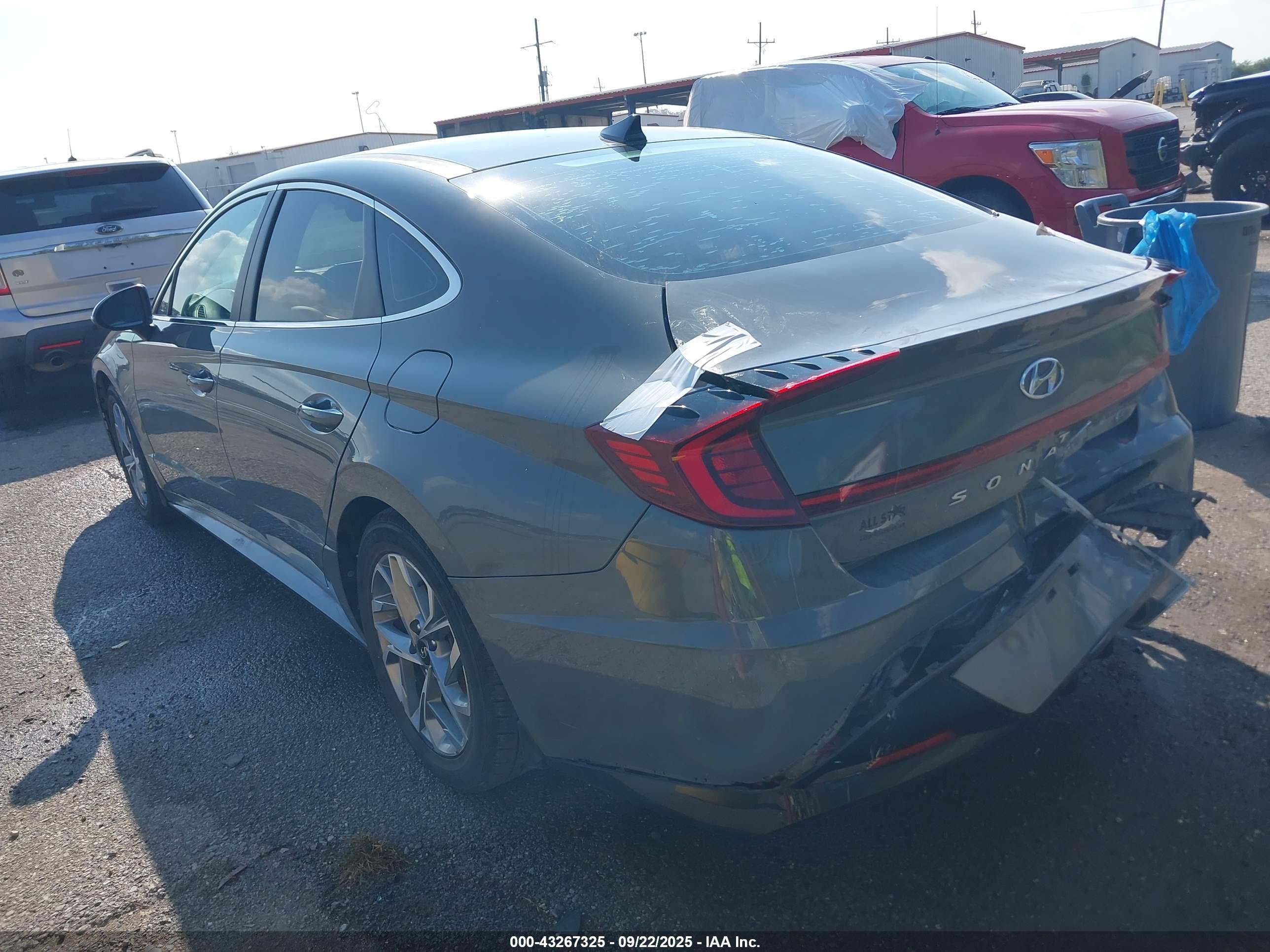 HYUNDAI SONATA image 3