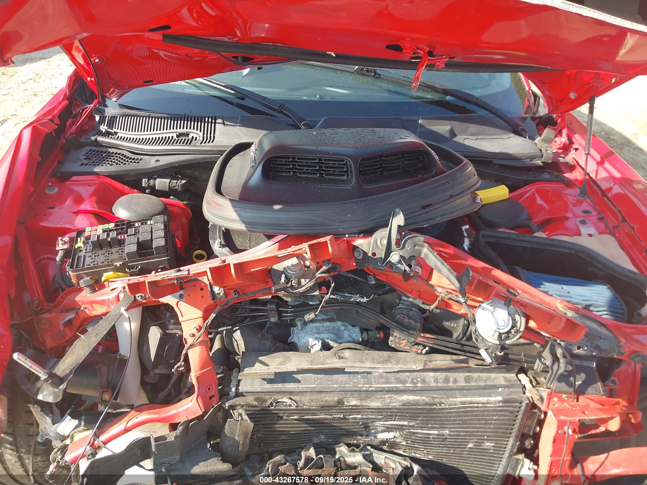 DODGE CHALLENGER image 10
