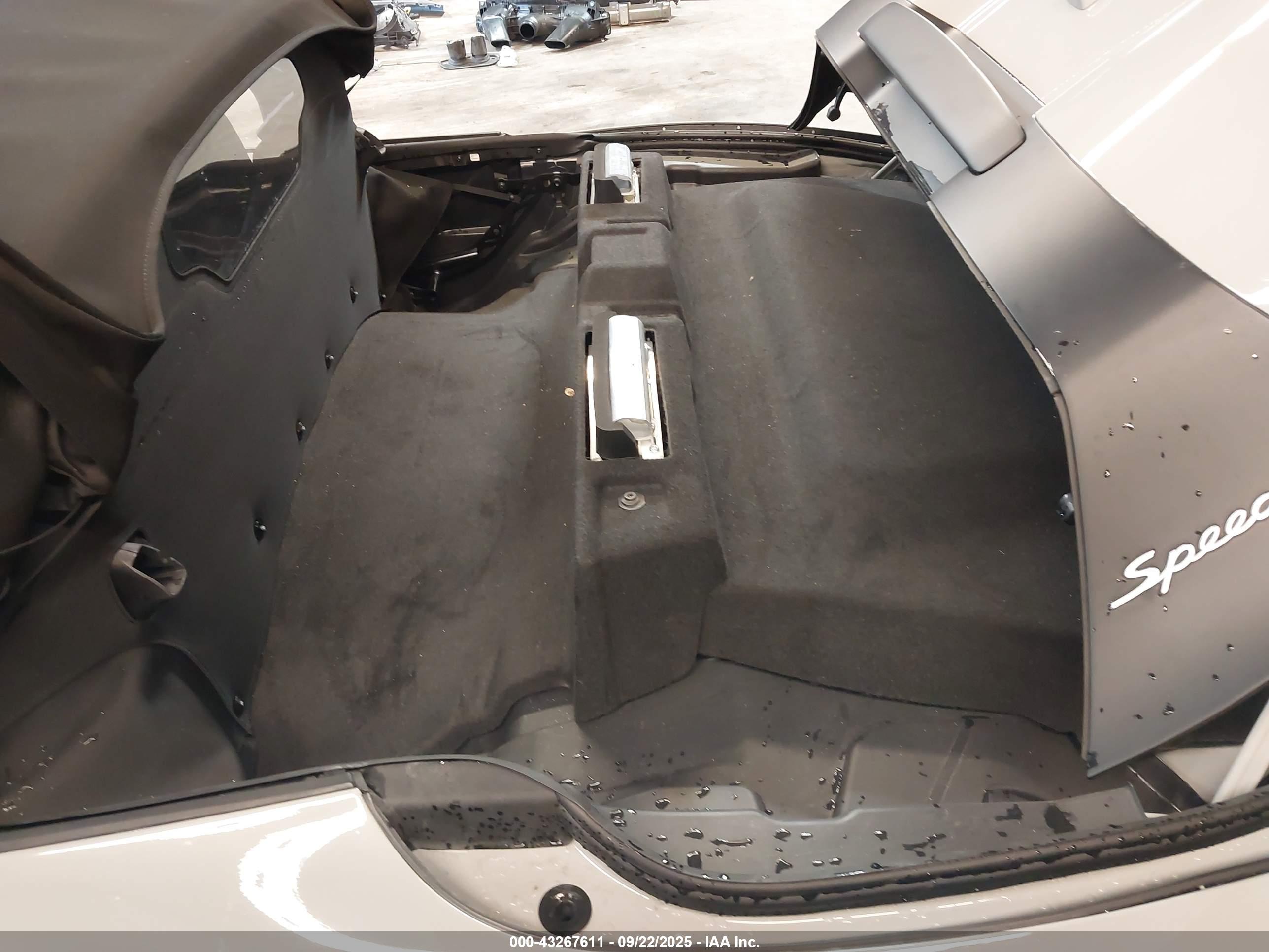 PORSCHE 911 image 10
