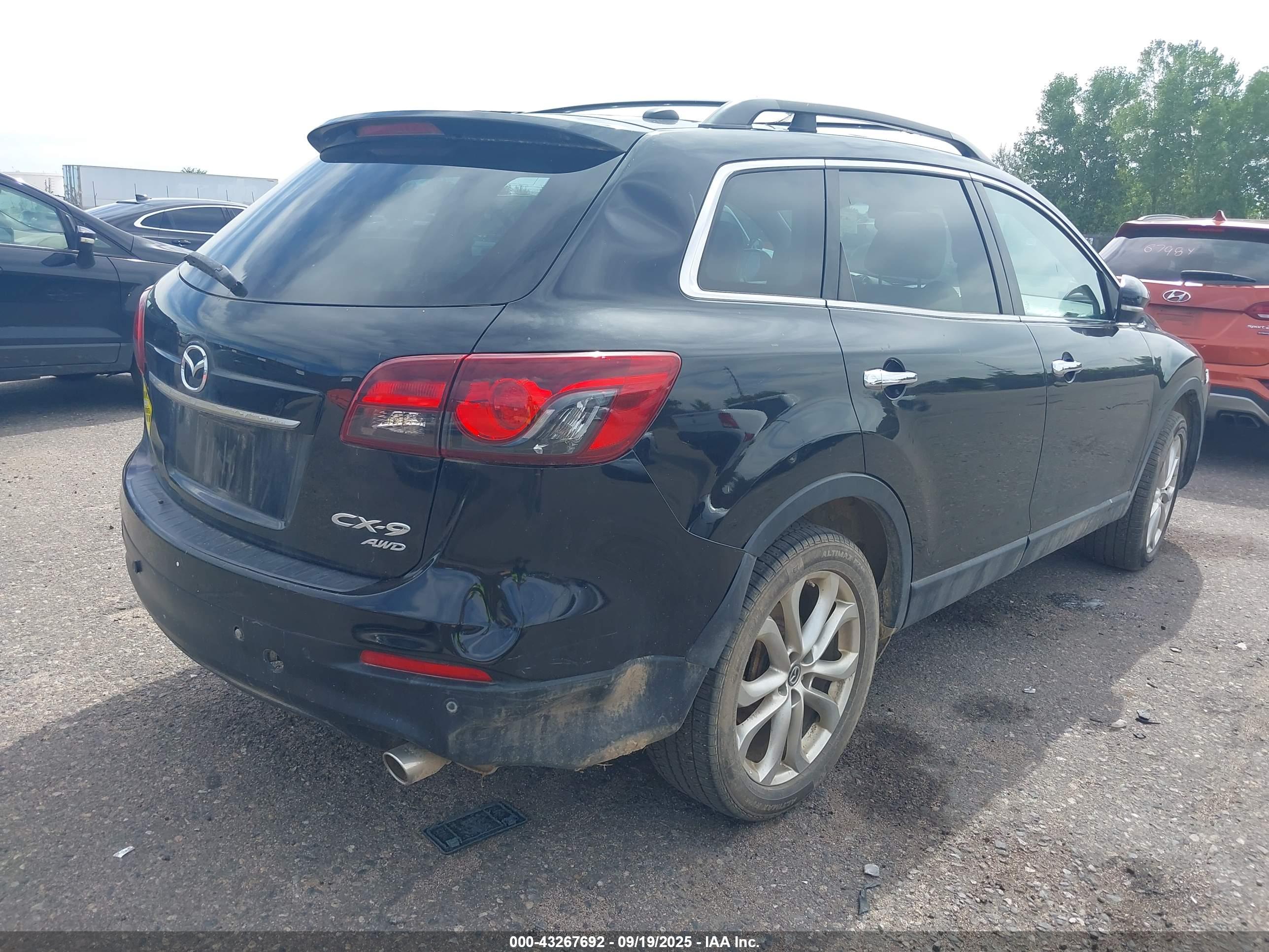 MAZDA CX-9 image 4