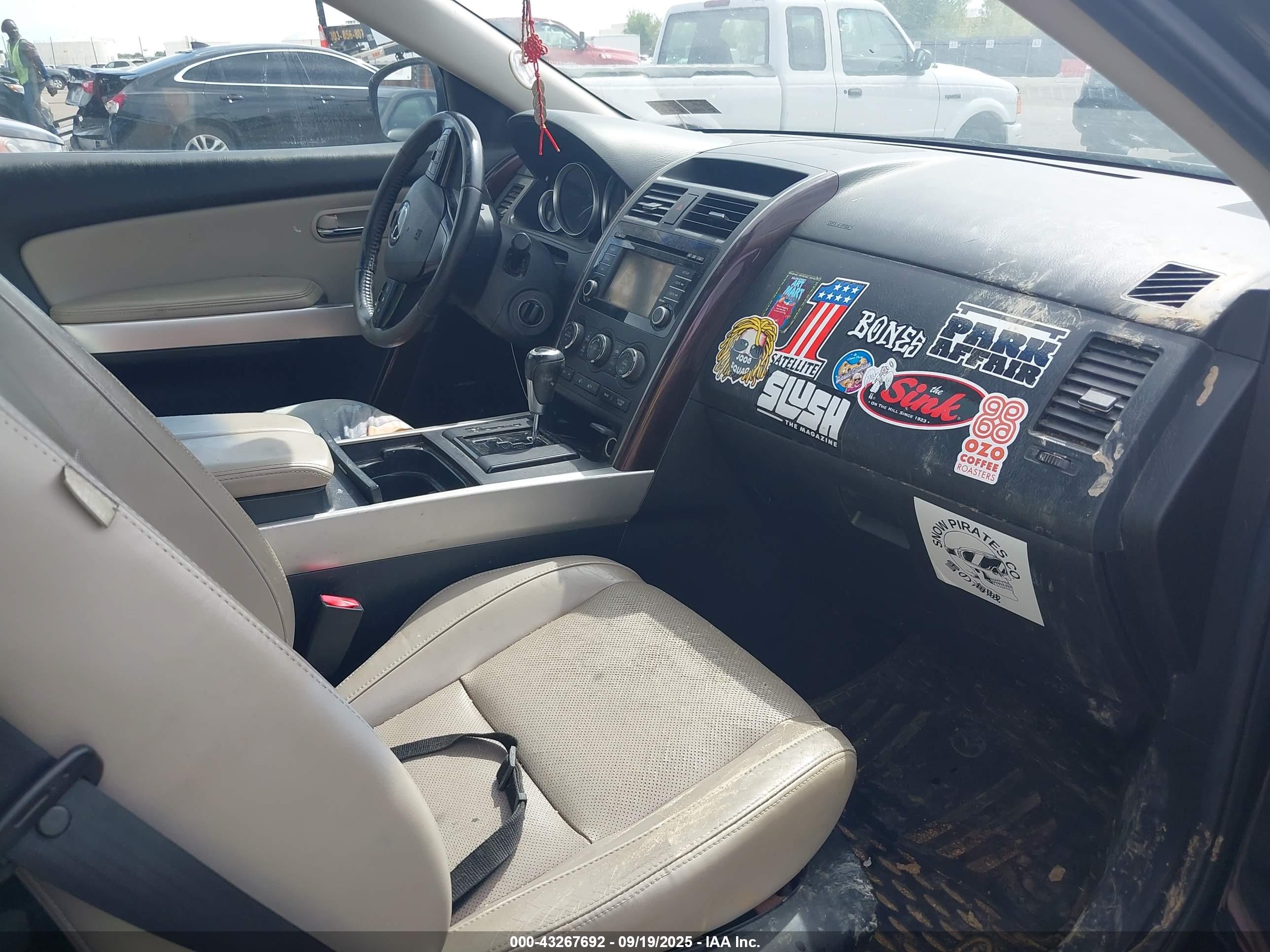 MAZDA CX-9 image 5