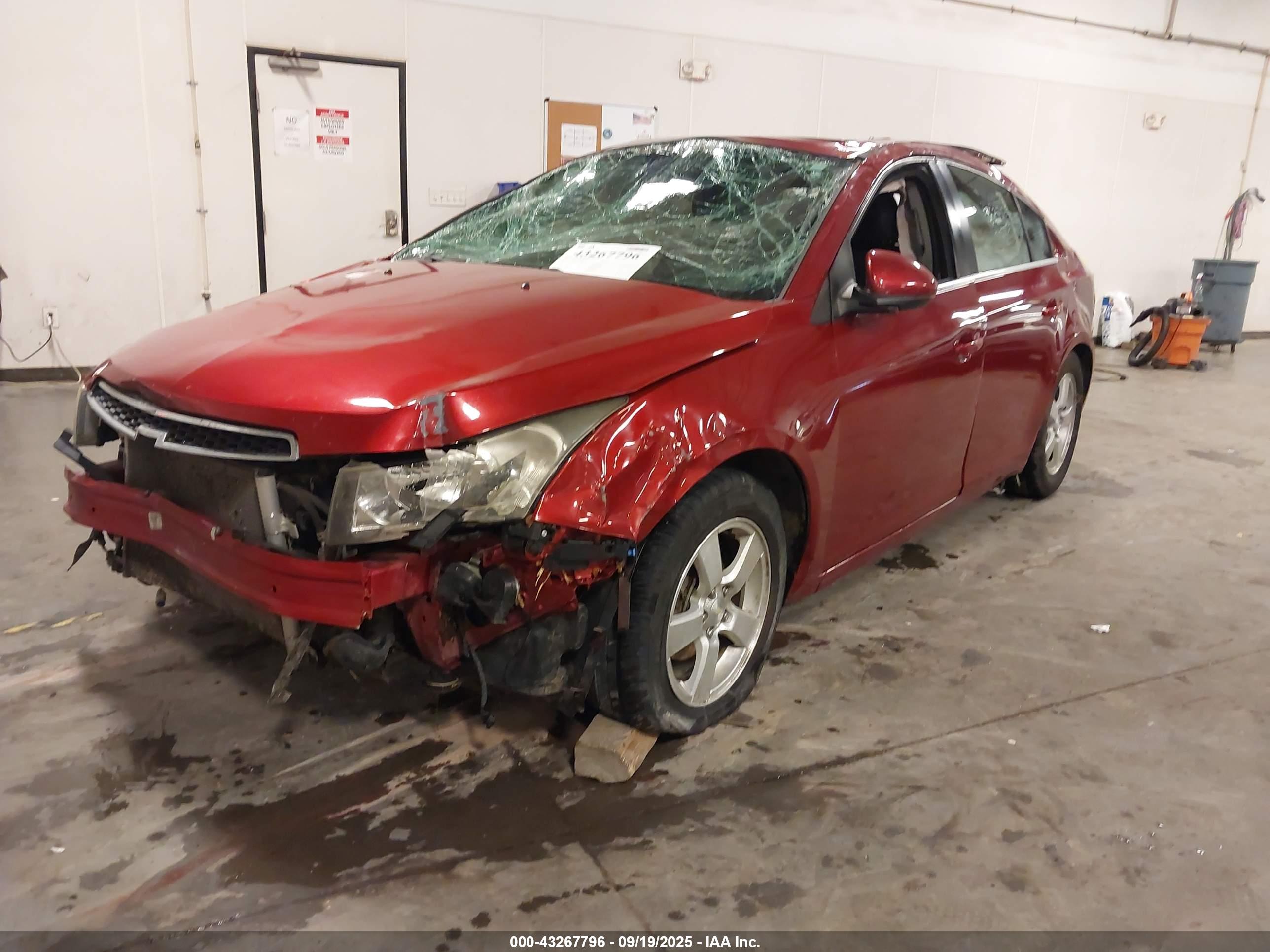 CHEVROLET CRUZE image 2