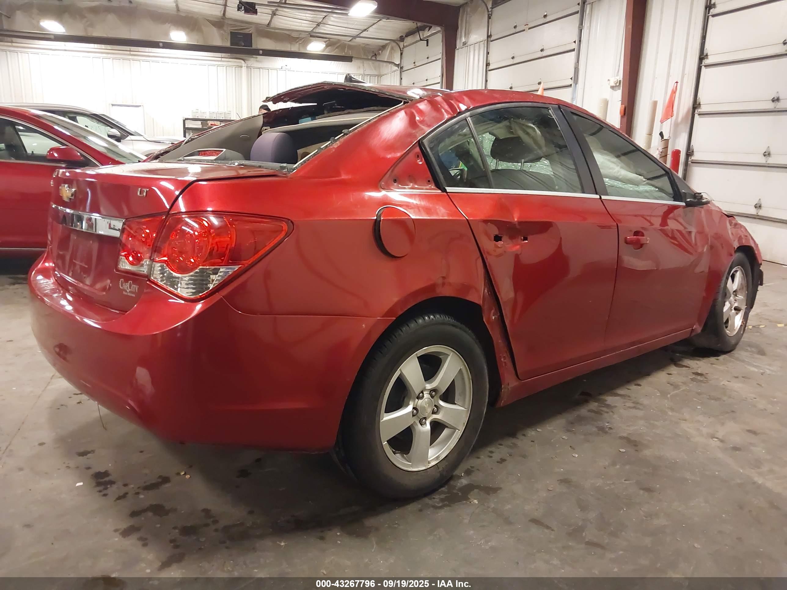 CHEVROLET CRUZE image 4
