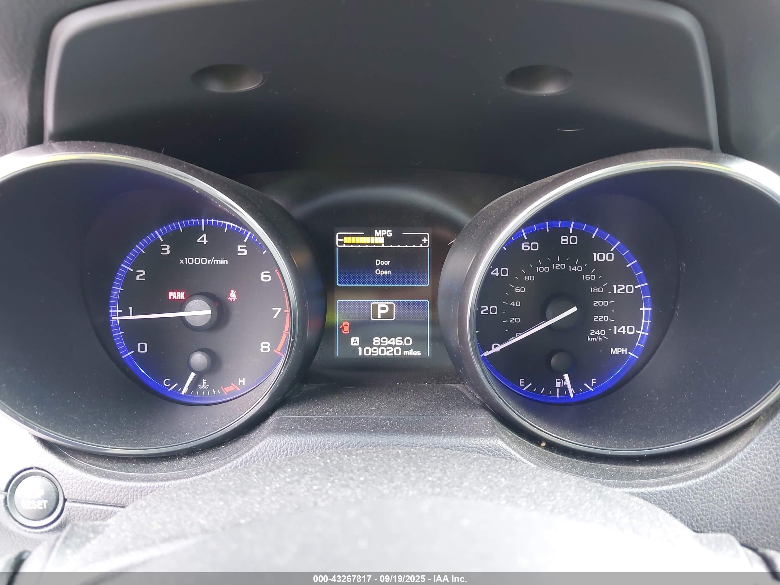 SUBARU OUTBACK image 7