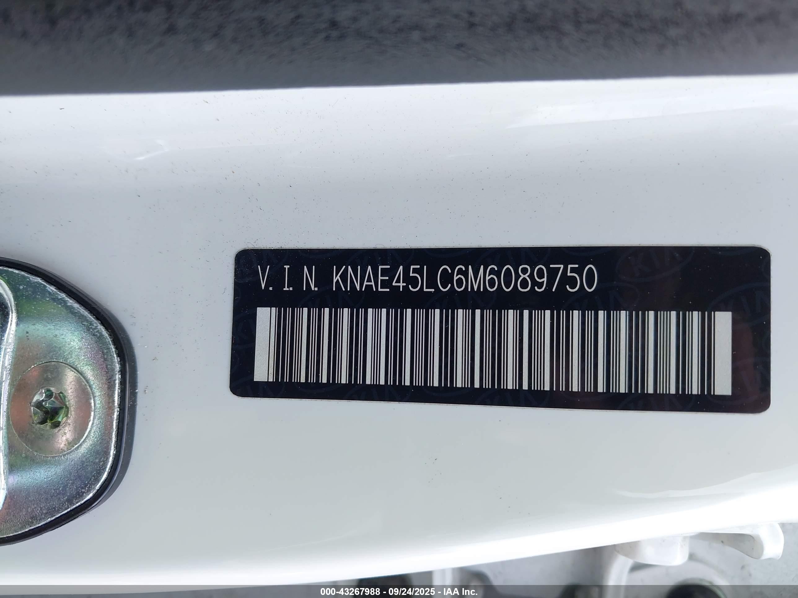 KIA STINGER image 9