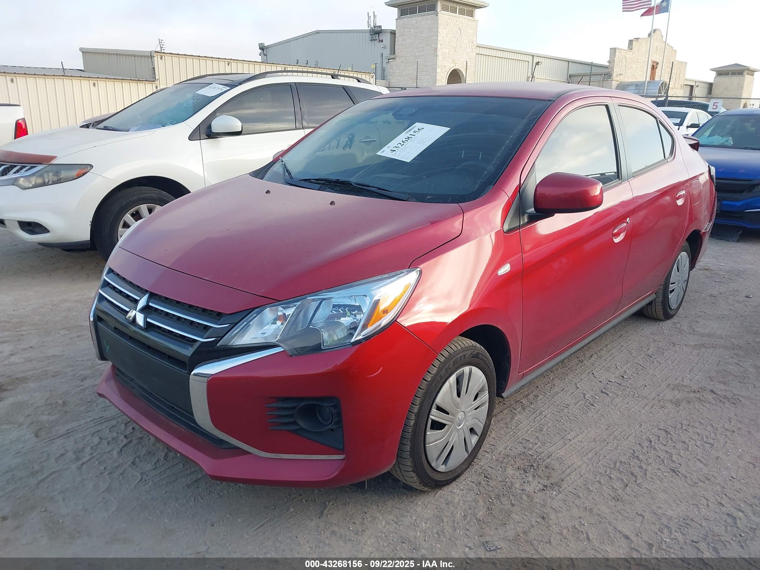 MITSUBISHI MIRAGE image 2